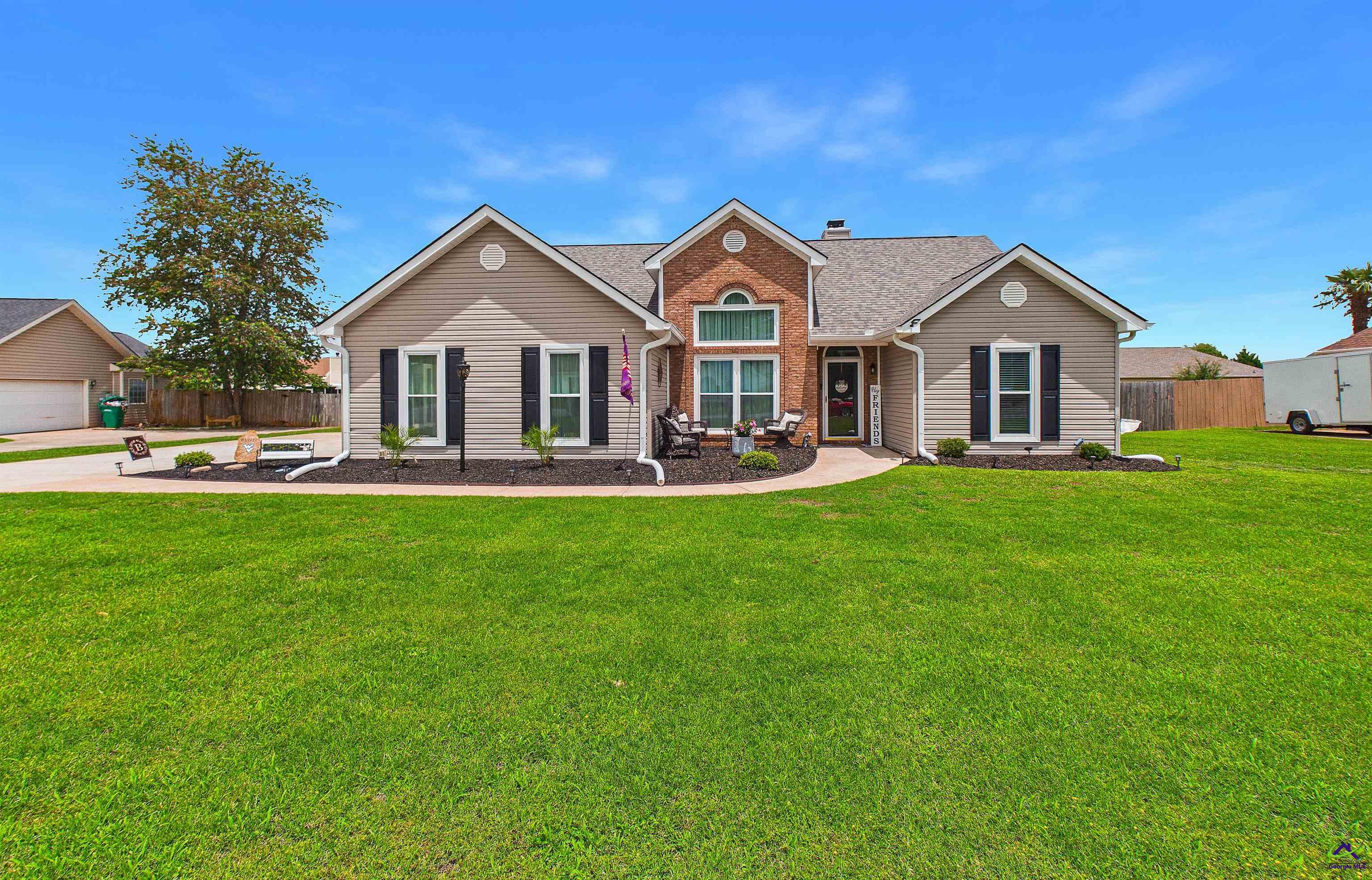 114 Ivey Ct