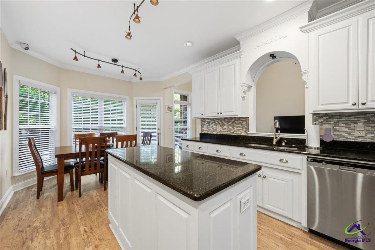 15 Wadley Station