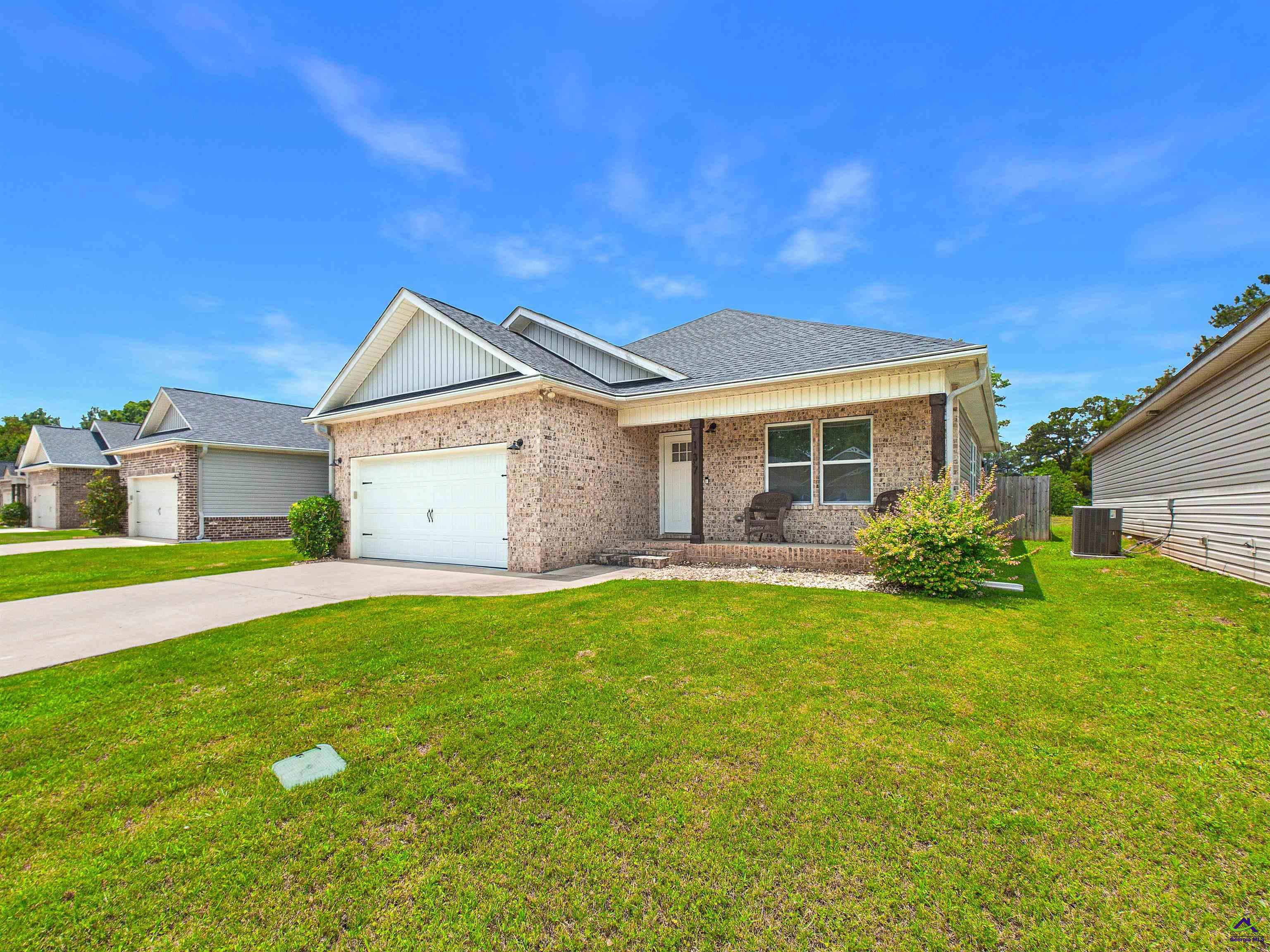 137 Northsky Drive