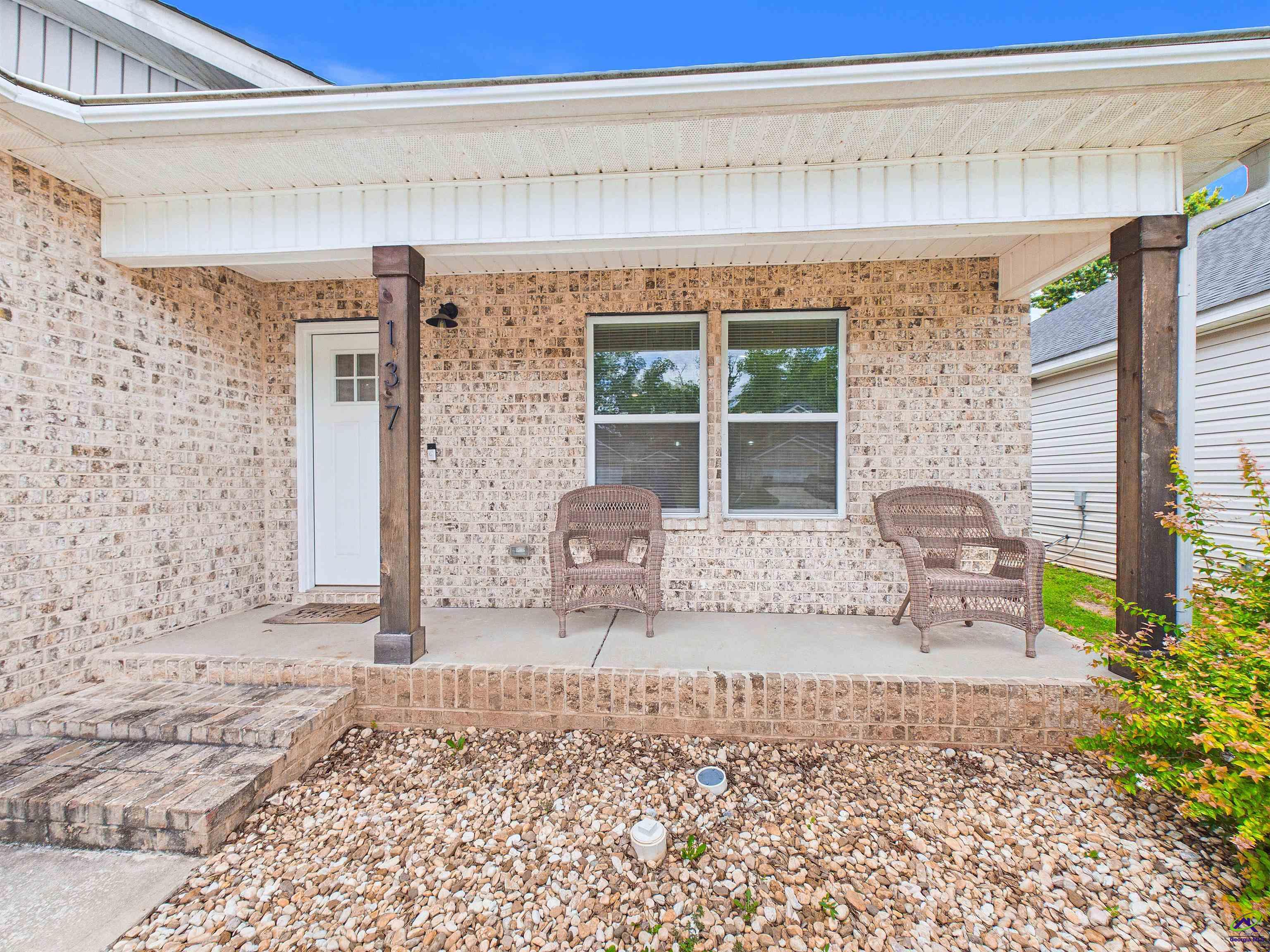 137 Northsky Drive