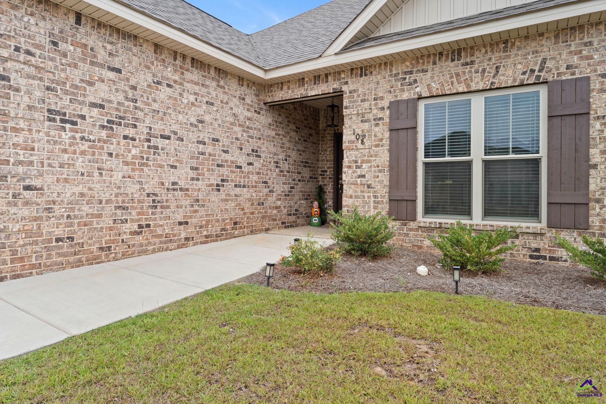 108 Black Birch Ln