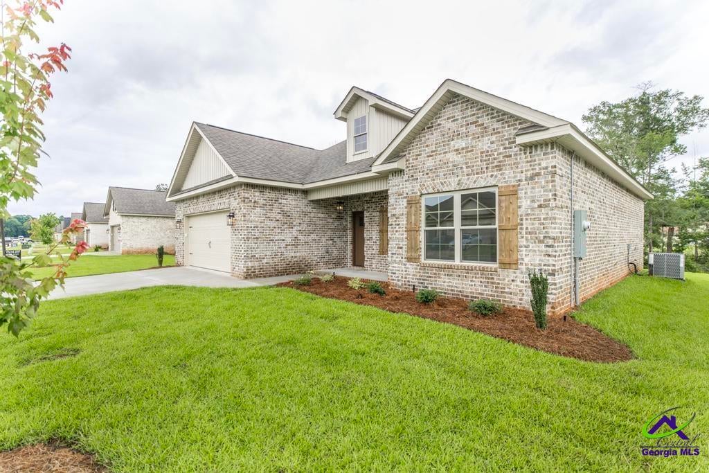 512 Bristleleaf Path