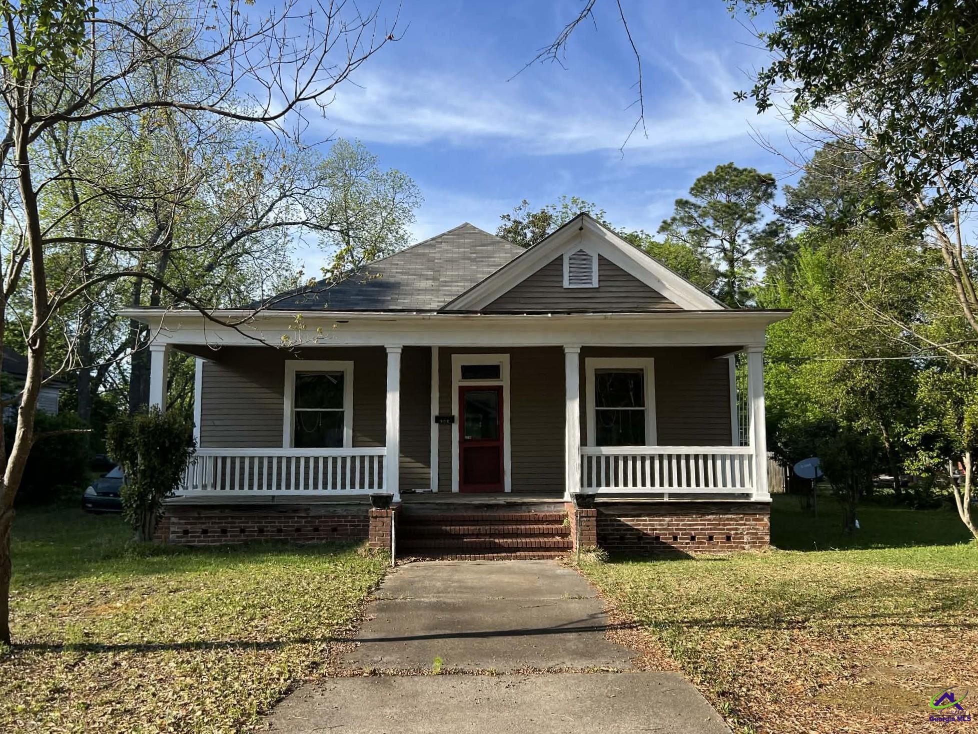 302 Persons Street