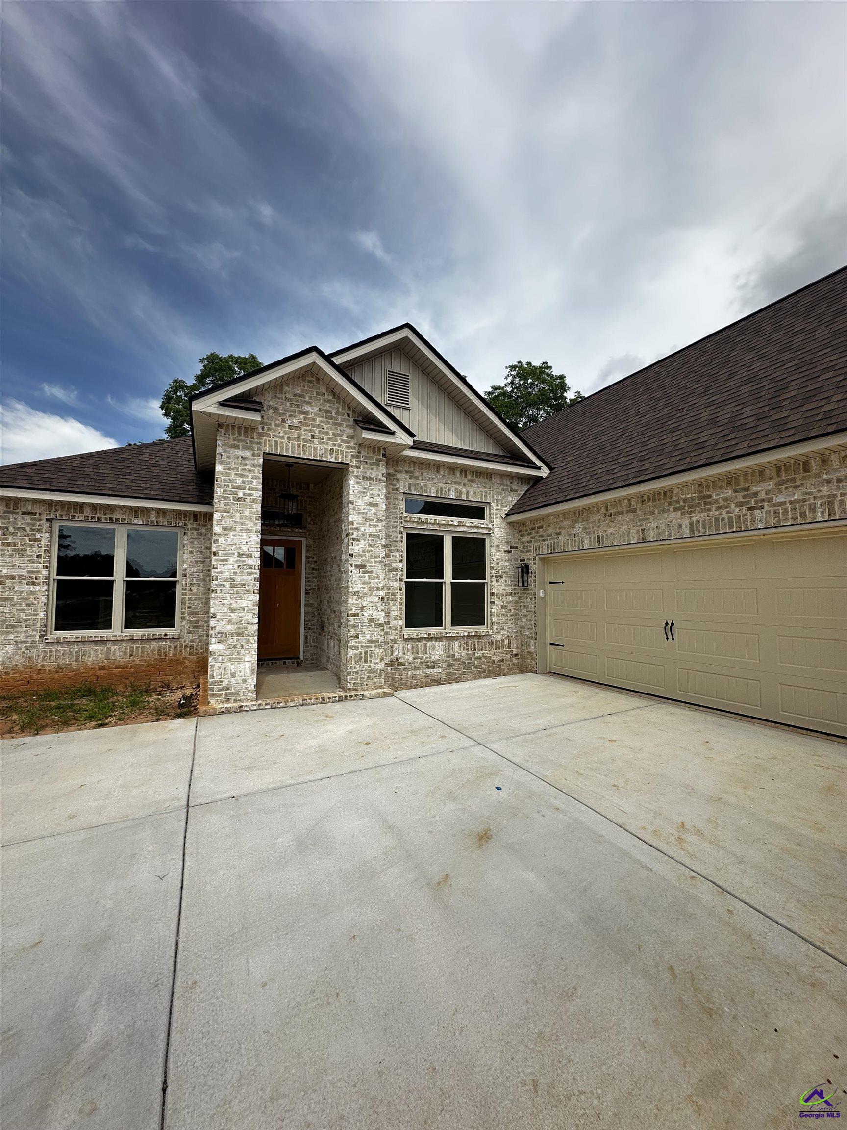1 Pleasant Oaks Drive