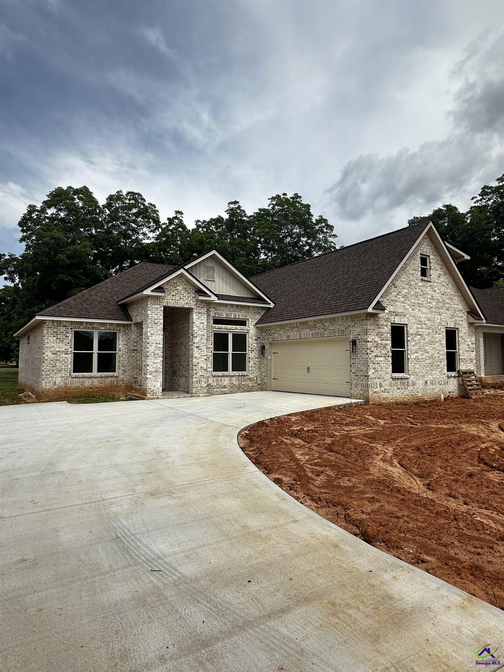1 Pleasant Oaks Drive