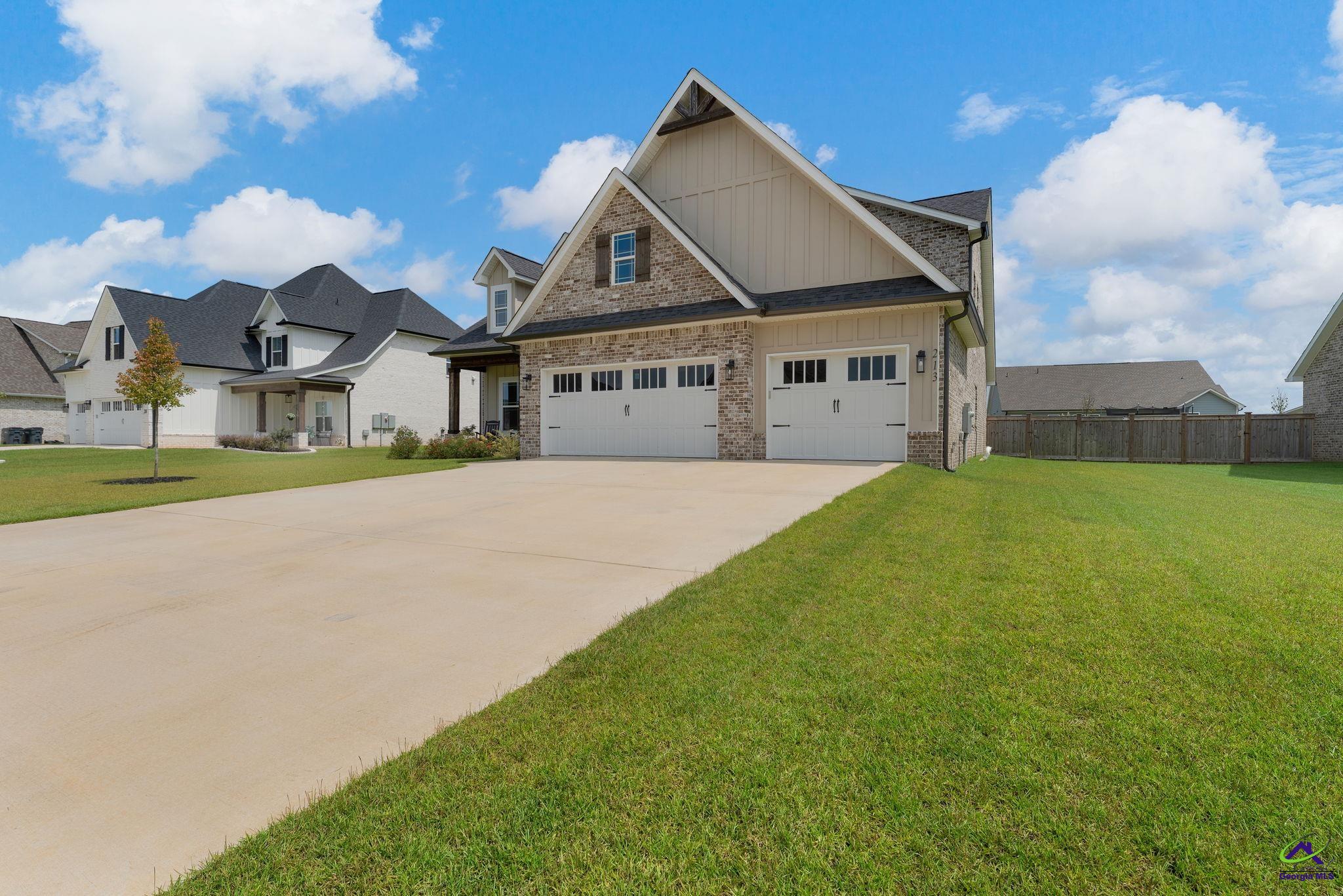 213 Old Hollow Way