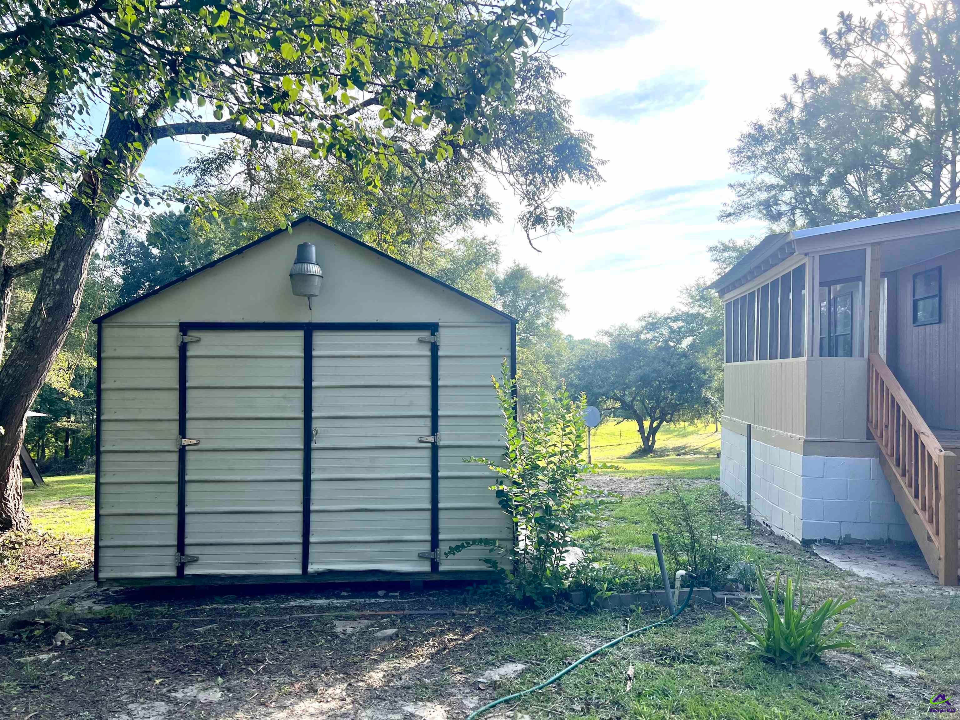 85 Shady Oaks Crossroad