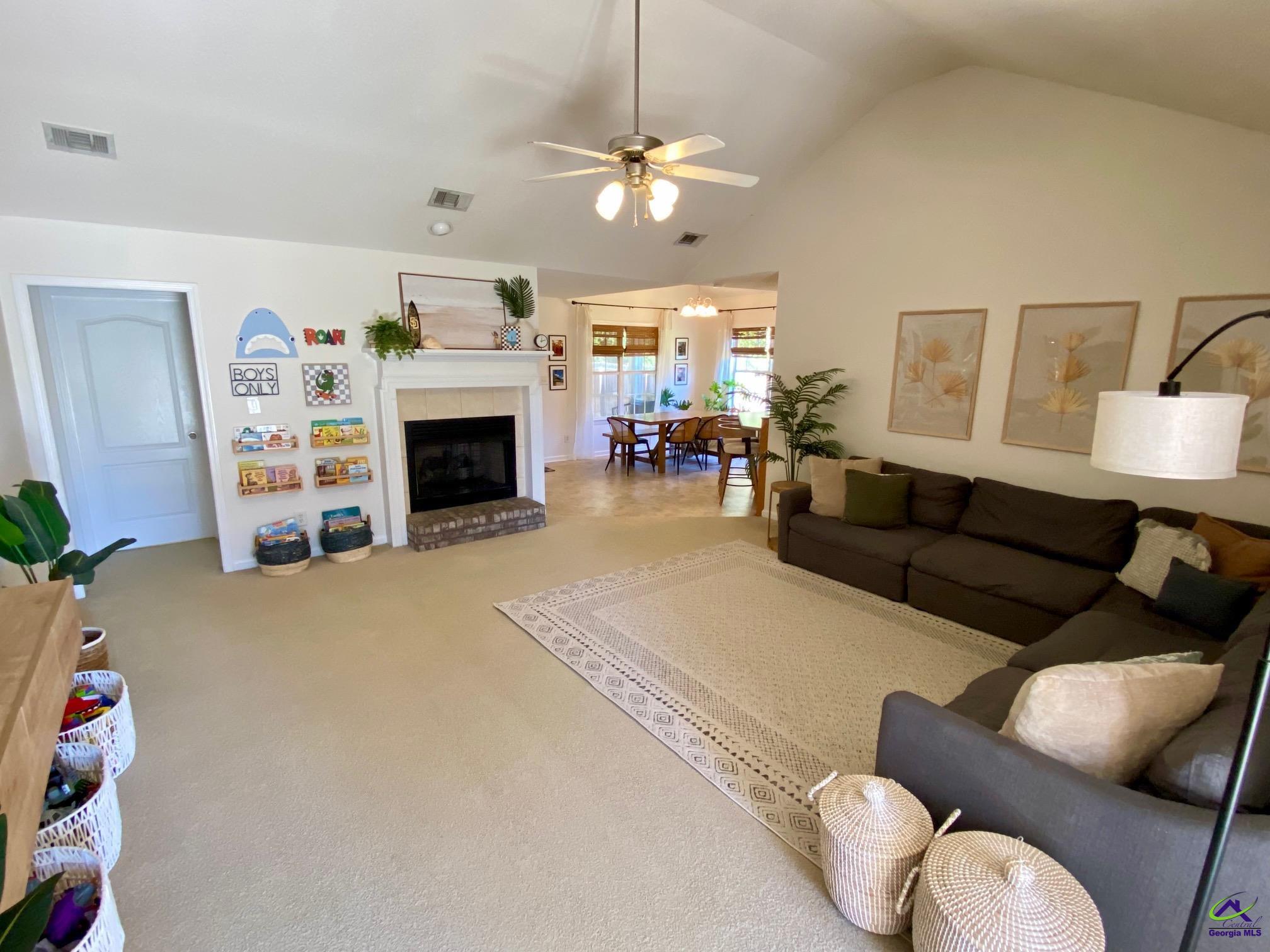 112 Sunnymeade Drive
