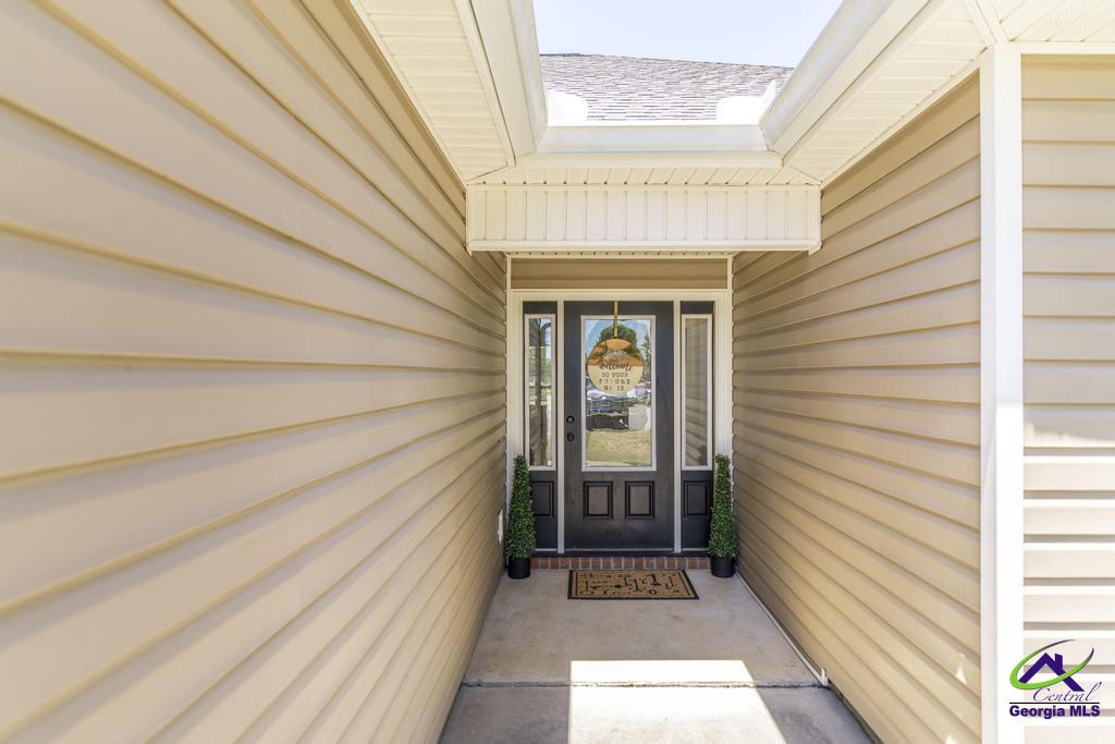 218 Ellington Ct