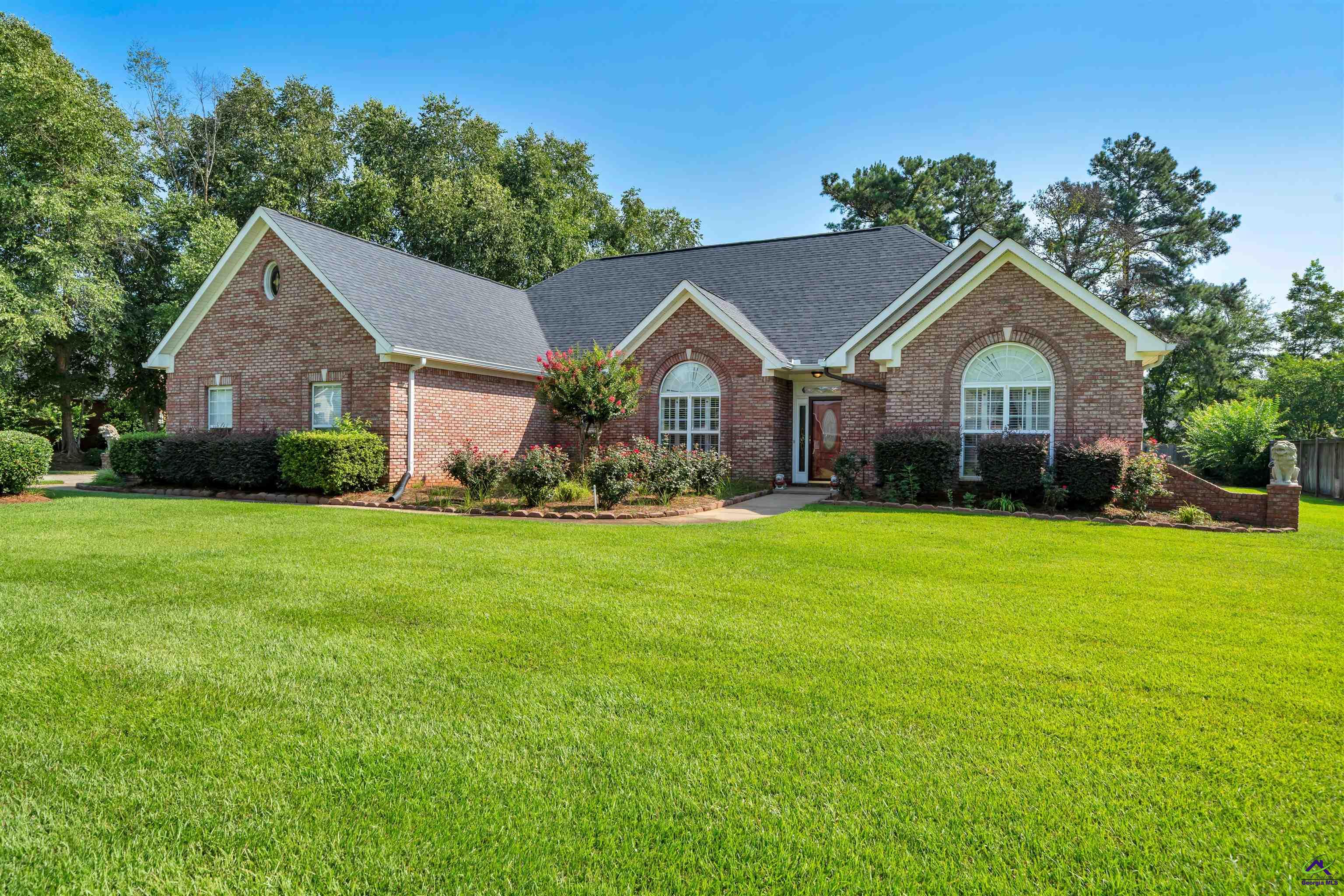 206 North Hampton Place