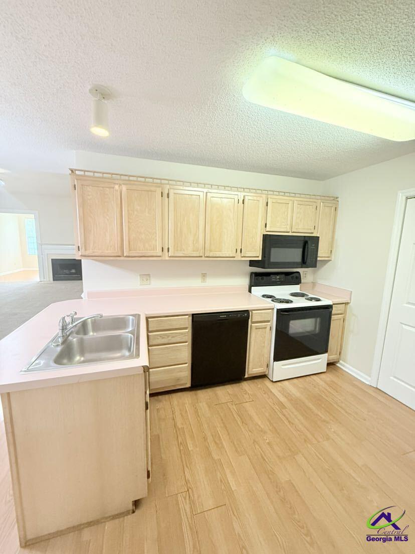 121 Bayside Circle
