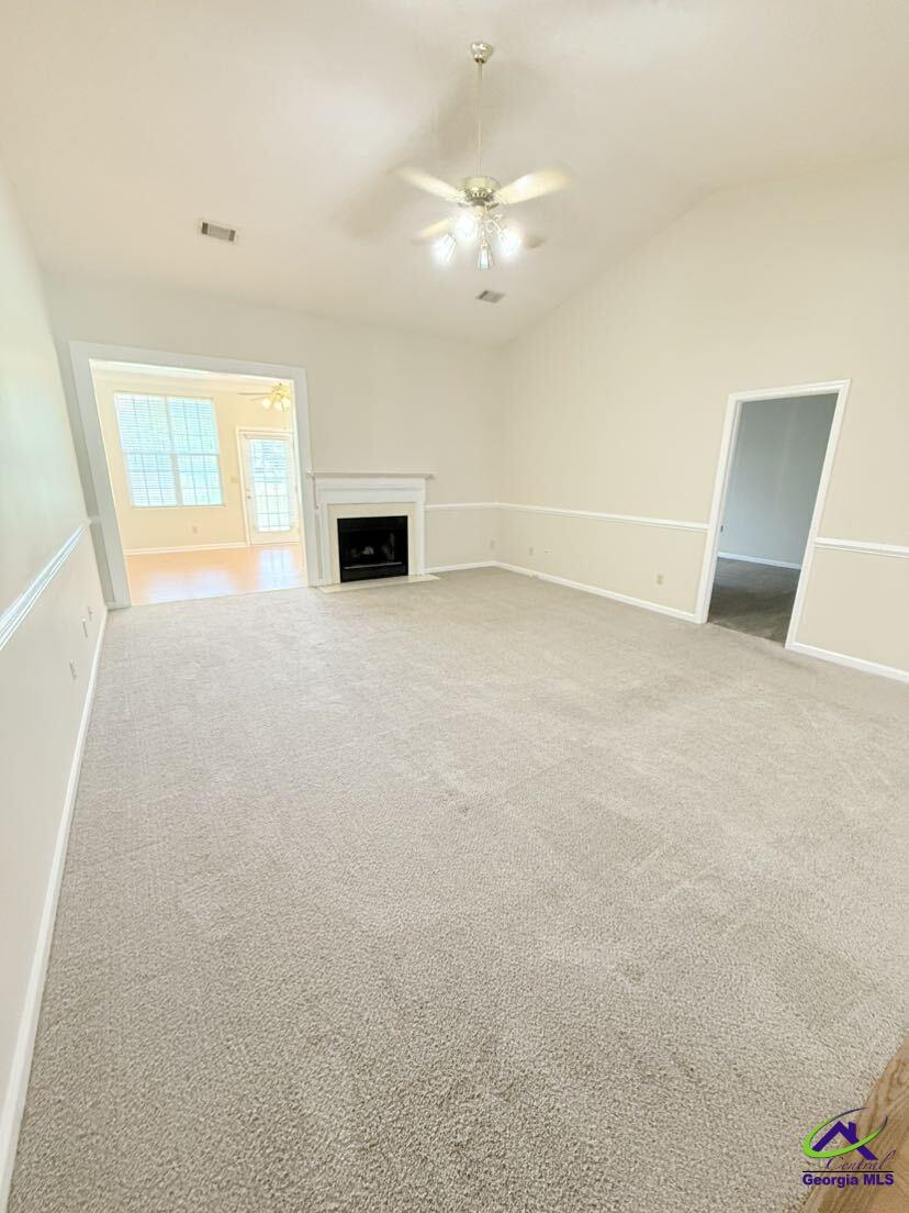 121 Bayside Circle