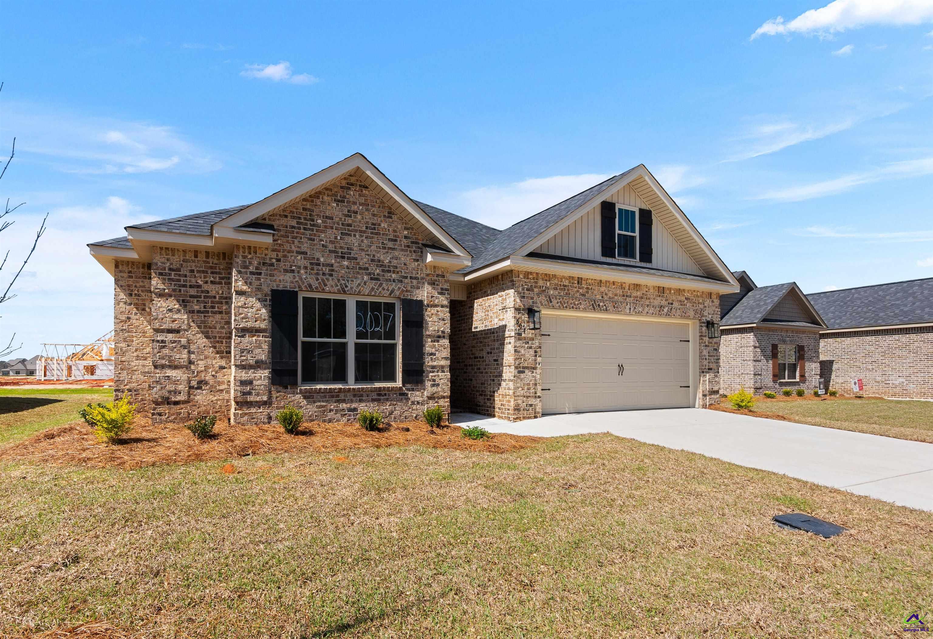 607 Bristleleaf Path