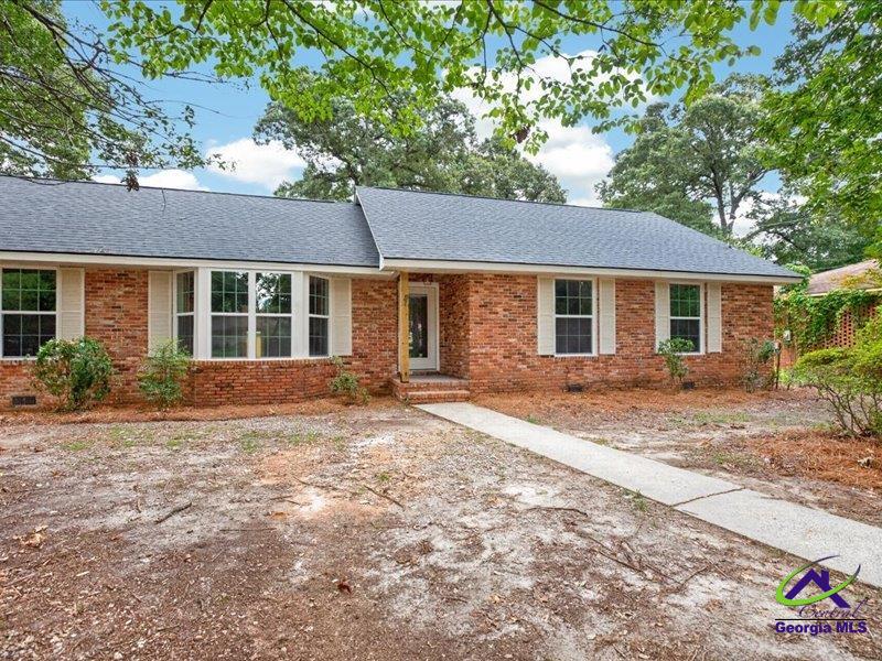 216 Ridgeland Drive