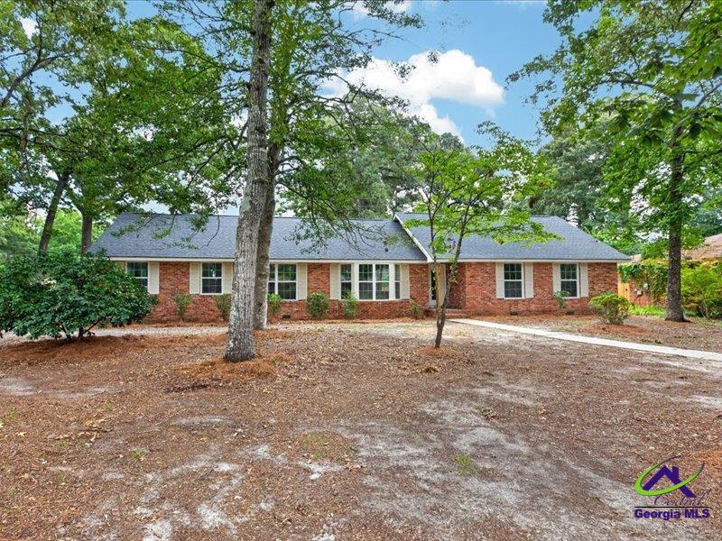 216 Ridgeland Drive