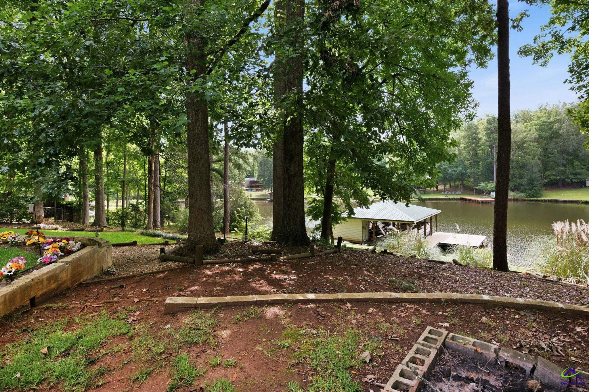 91 Lakeview Circle
