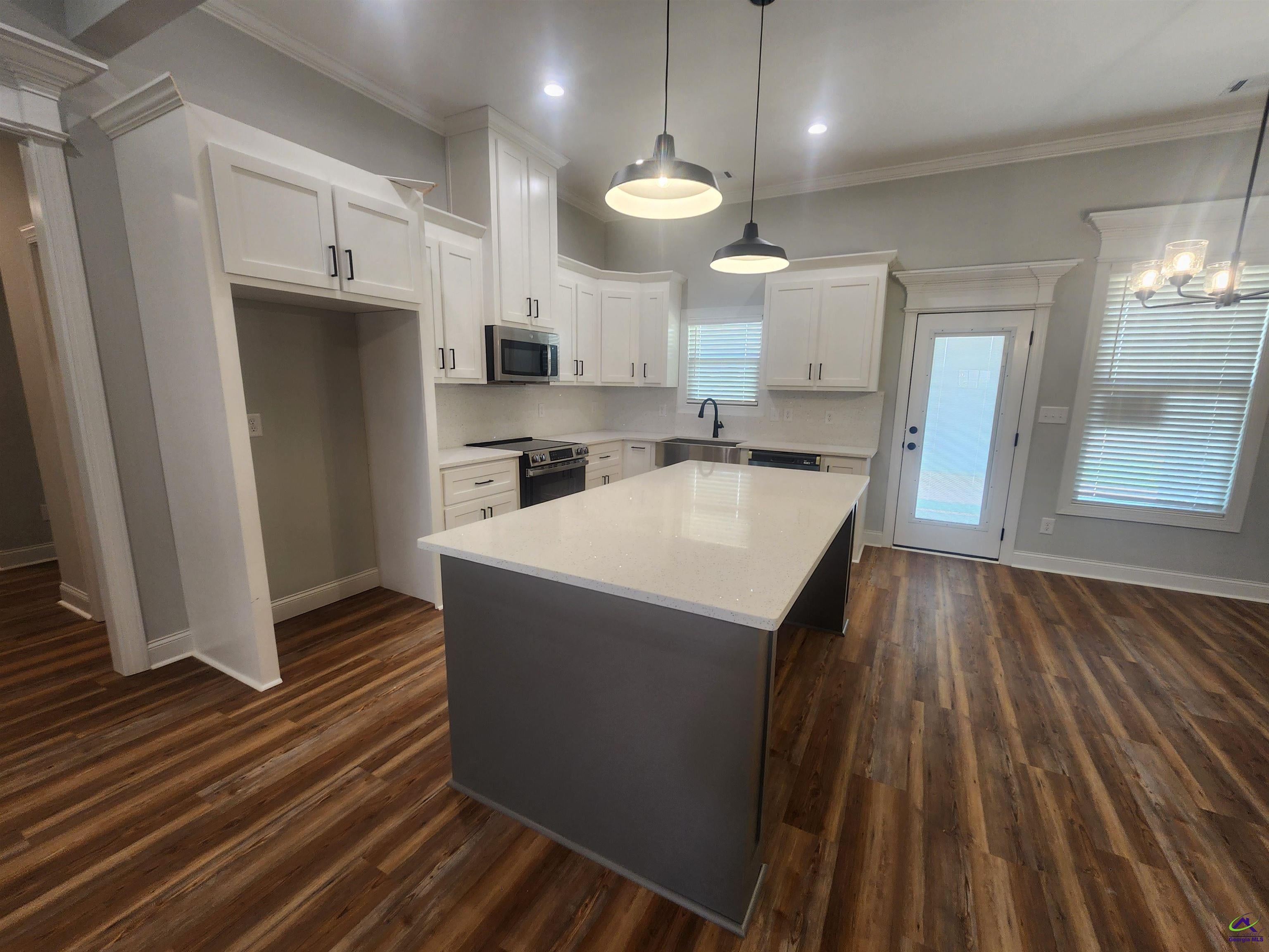 303 Firelight Way