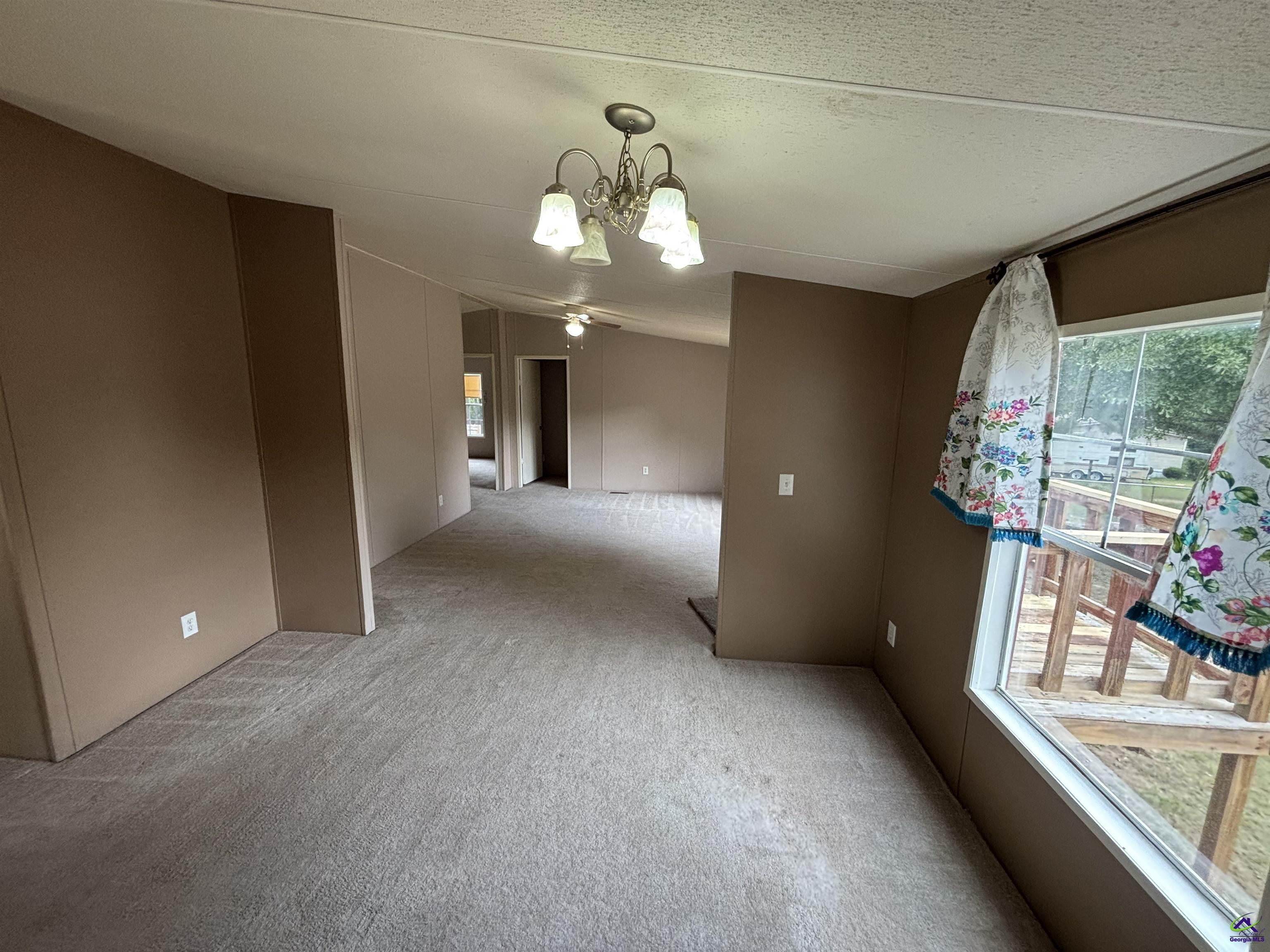 172 Edgewater Court