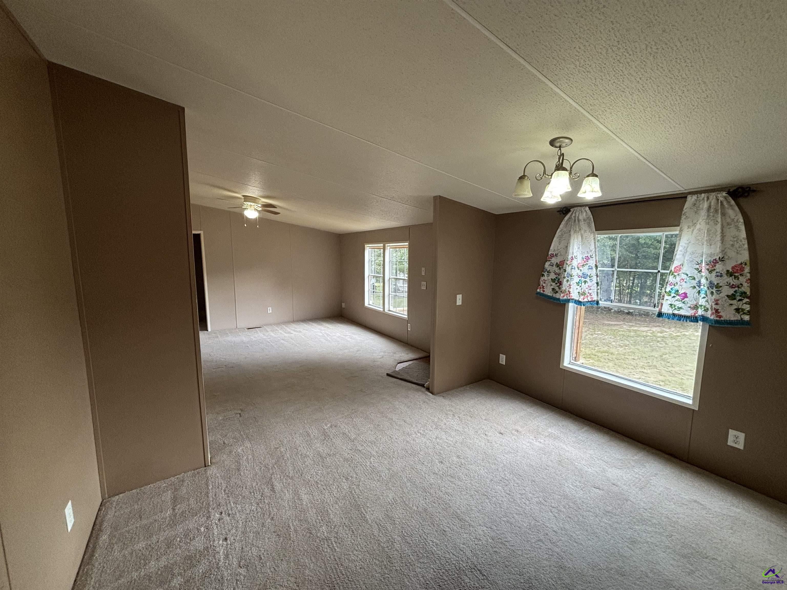 172 Edgewater Court