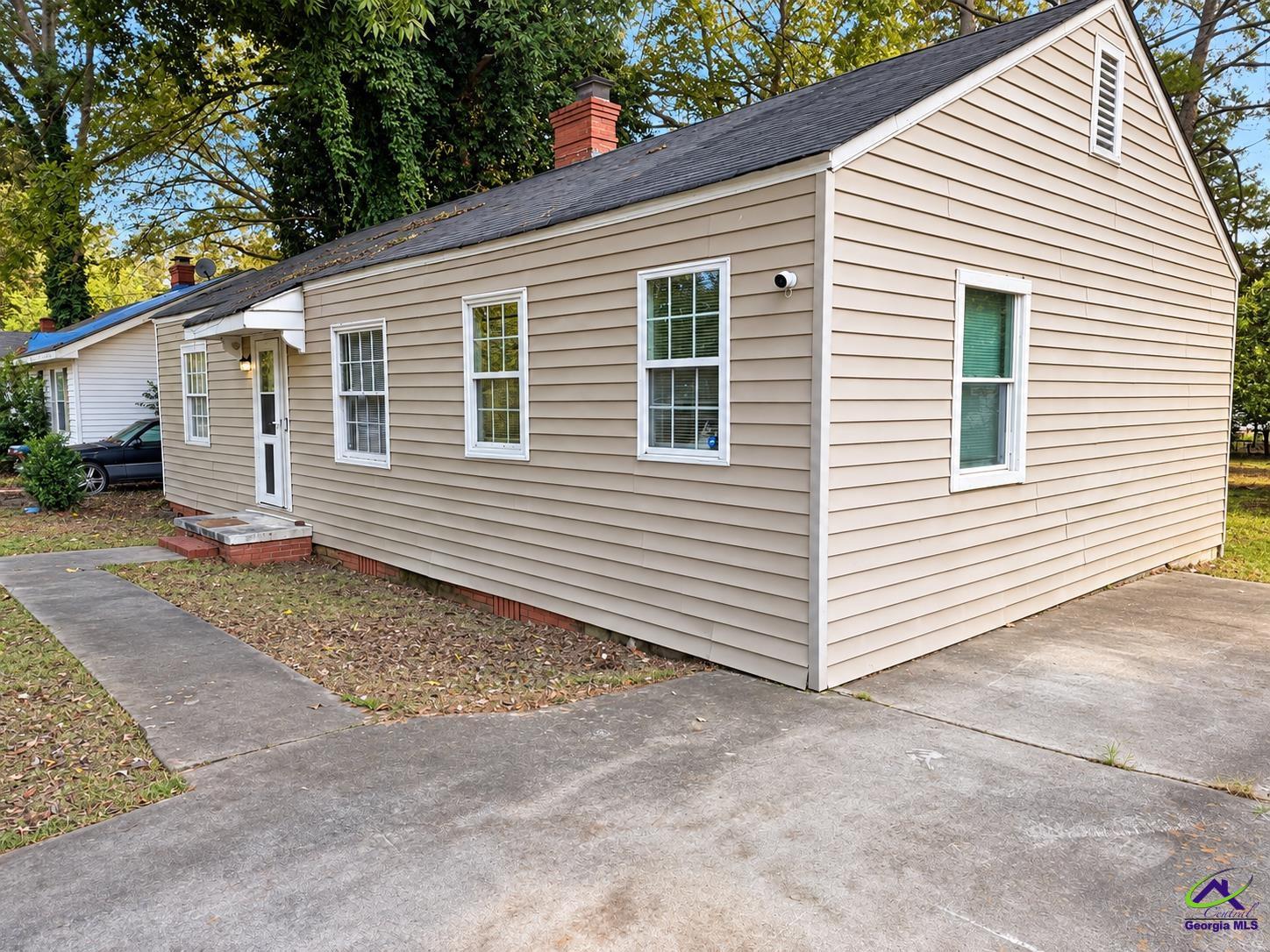 403 THOMAS BLVD