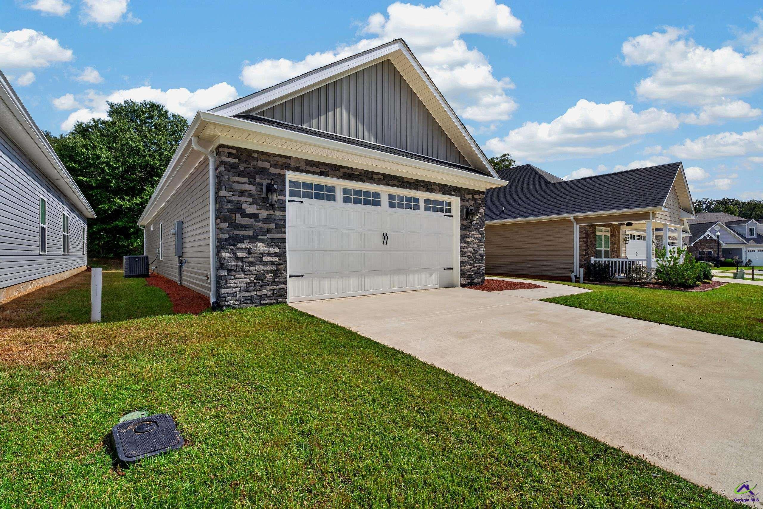 144 Fairway Oaks Drive