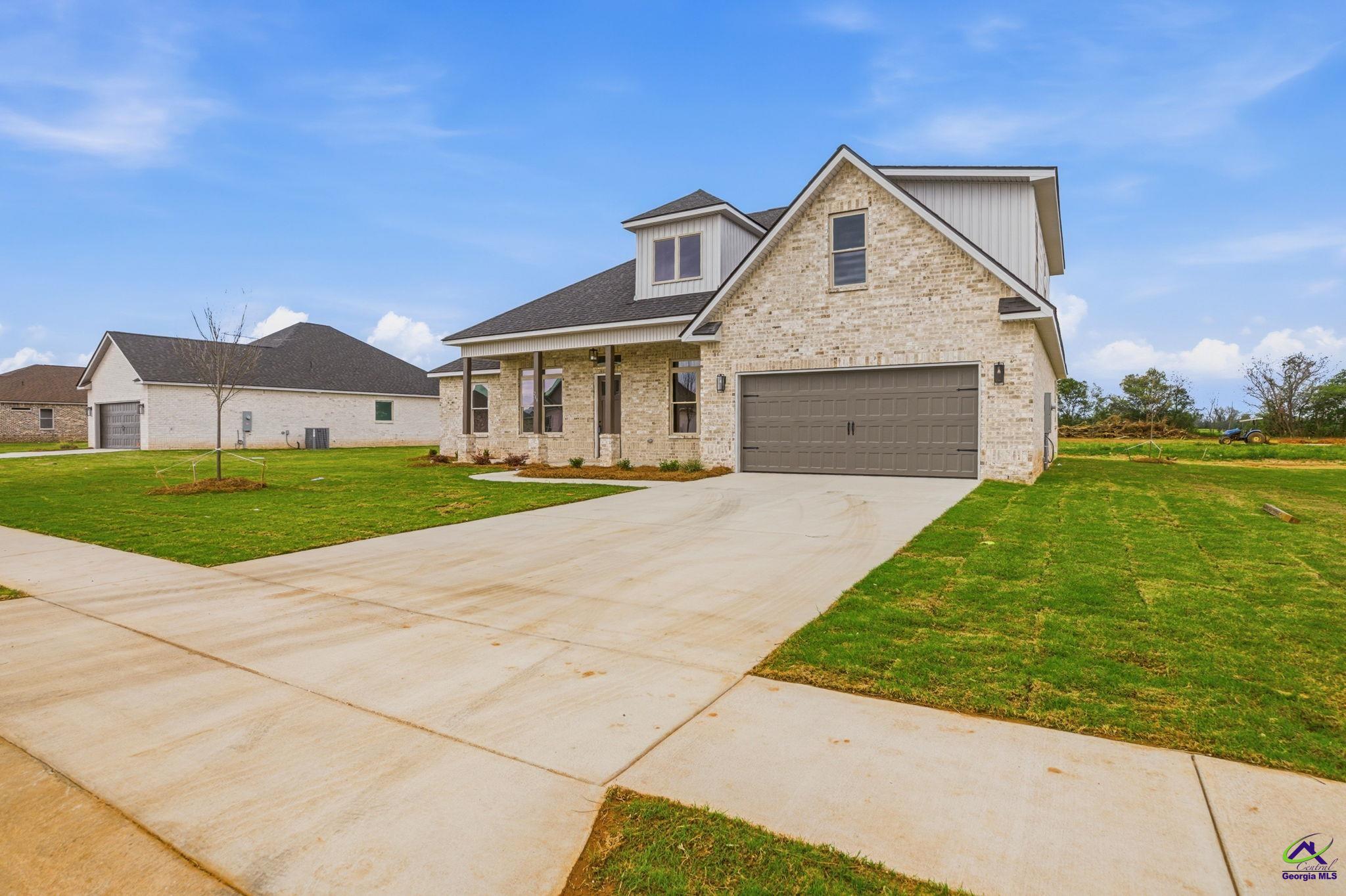 209 Farmland Circle