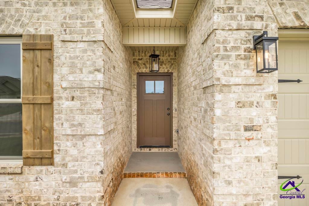 303 Willowbrook Lane