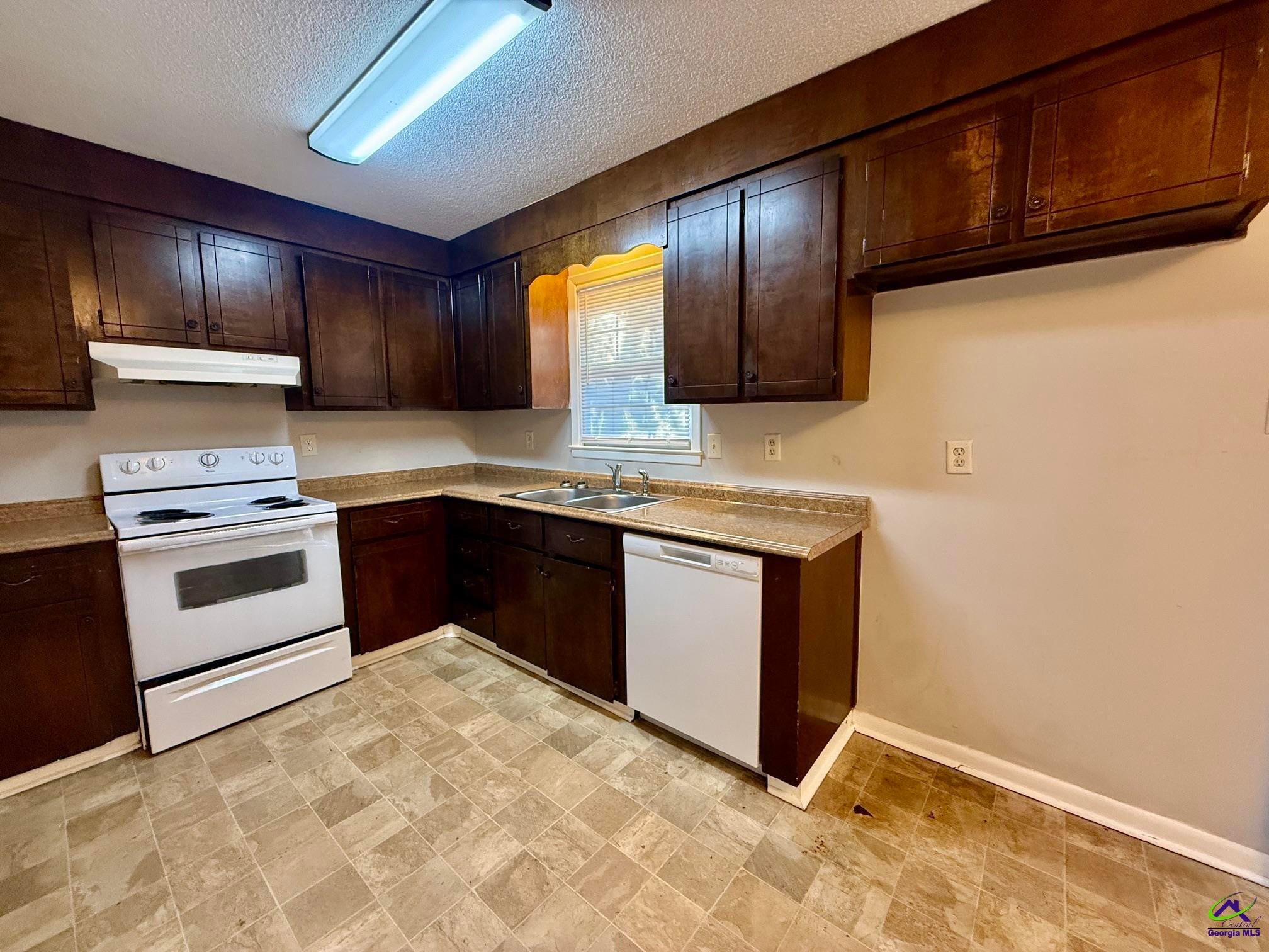 97 Knightsvue Place