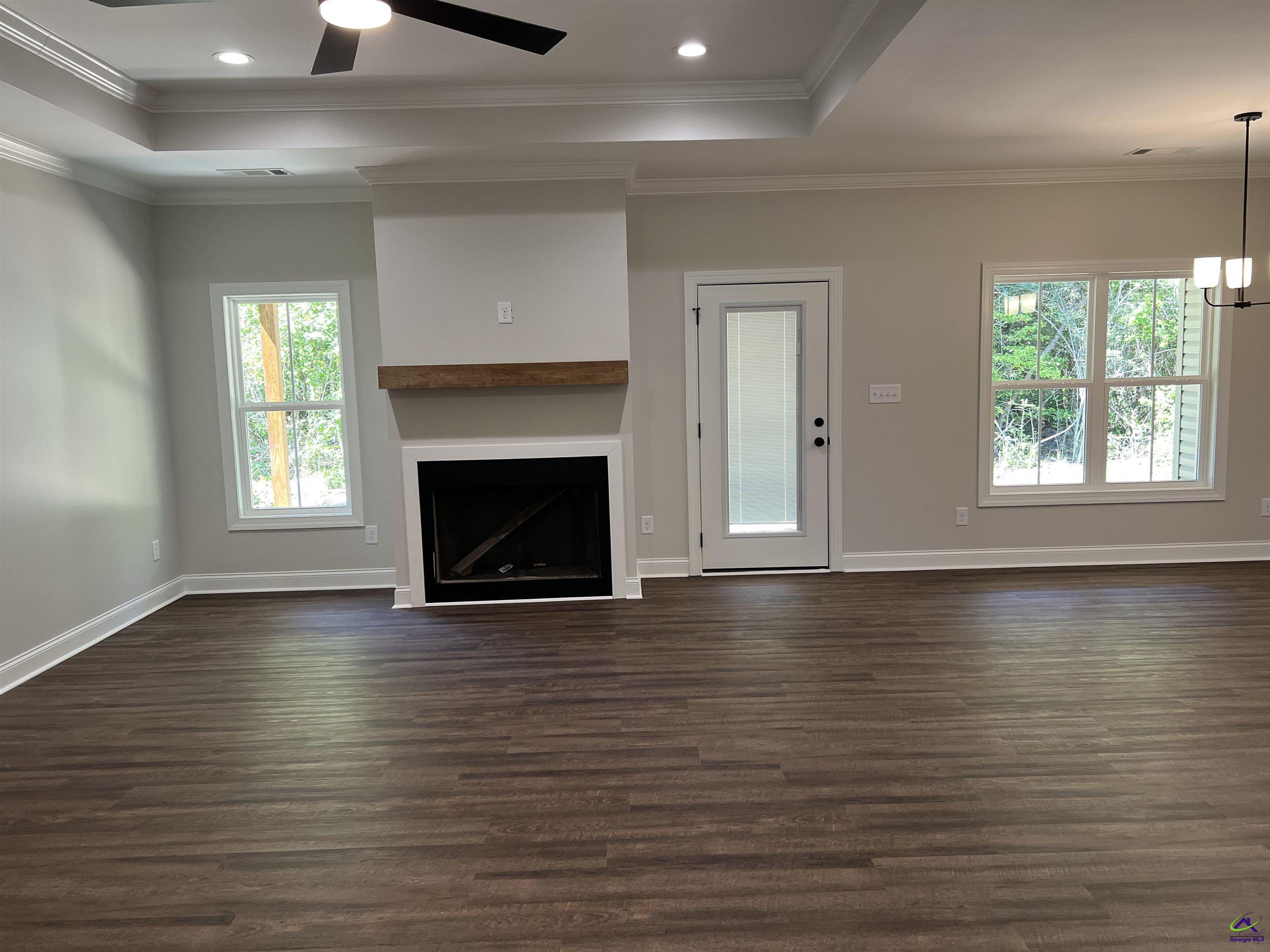 175 Wood Oak Circle