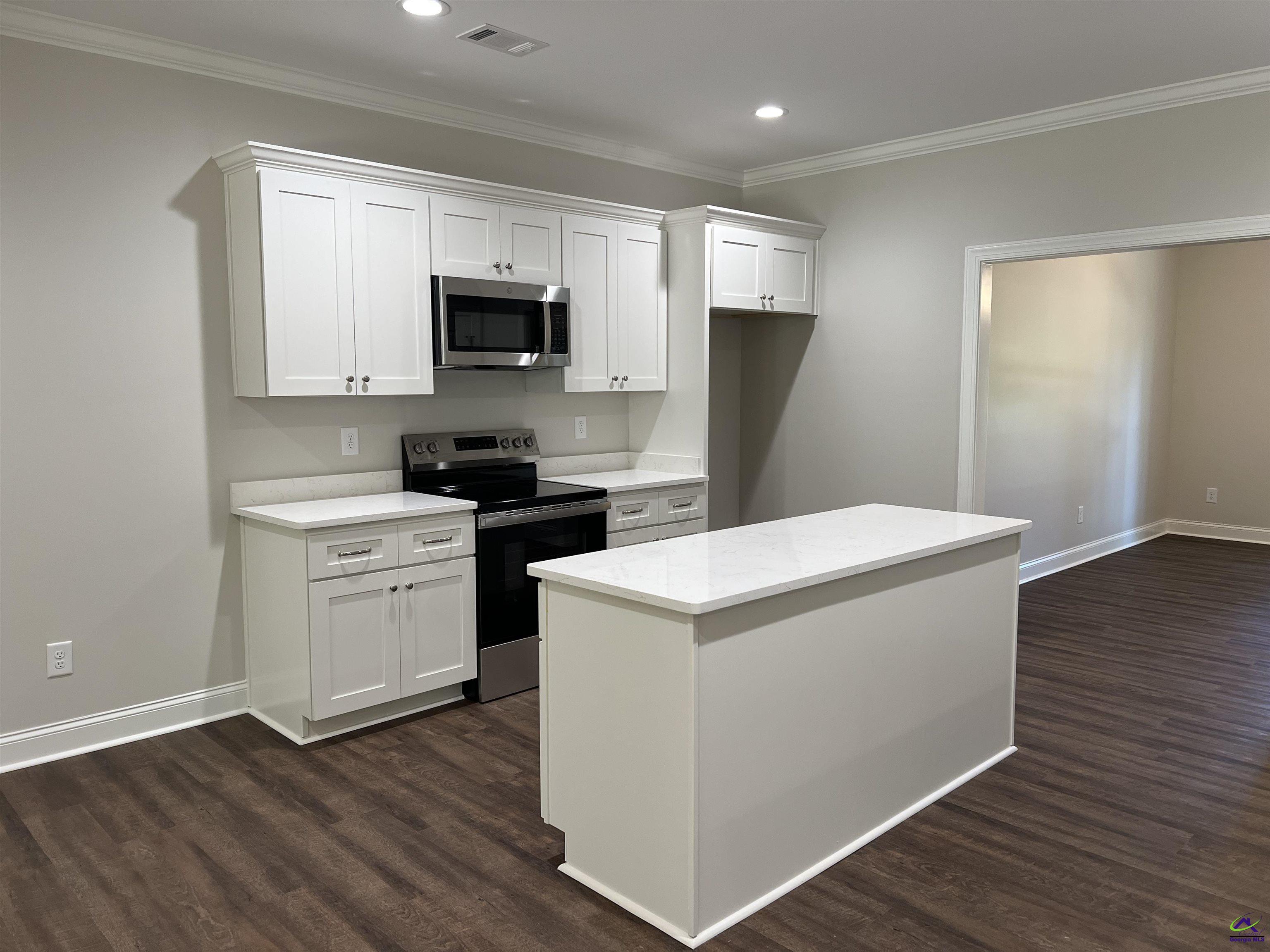 175 Wood Oak Circle