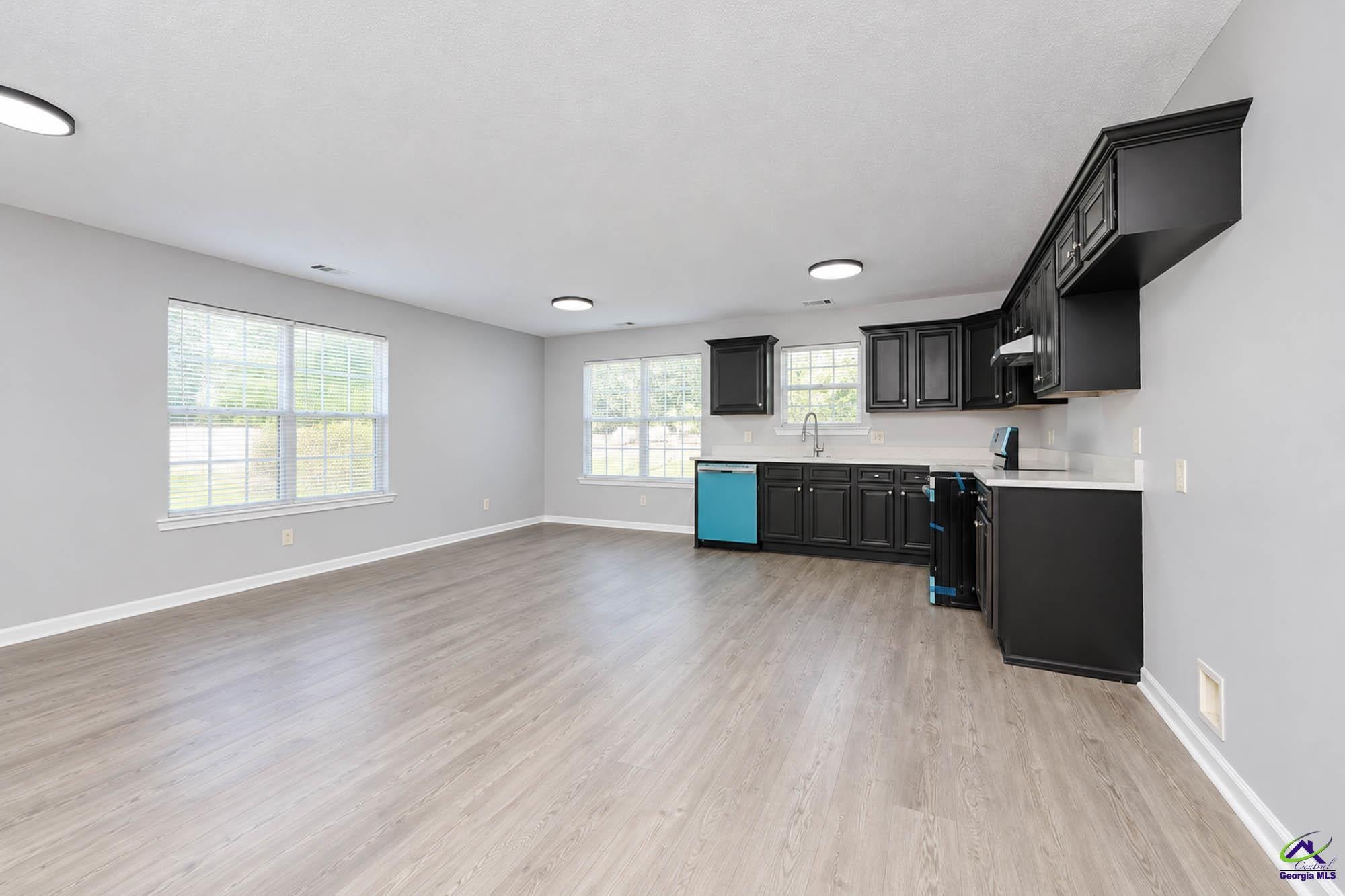 216 Laurel Woods Drive