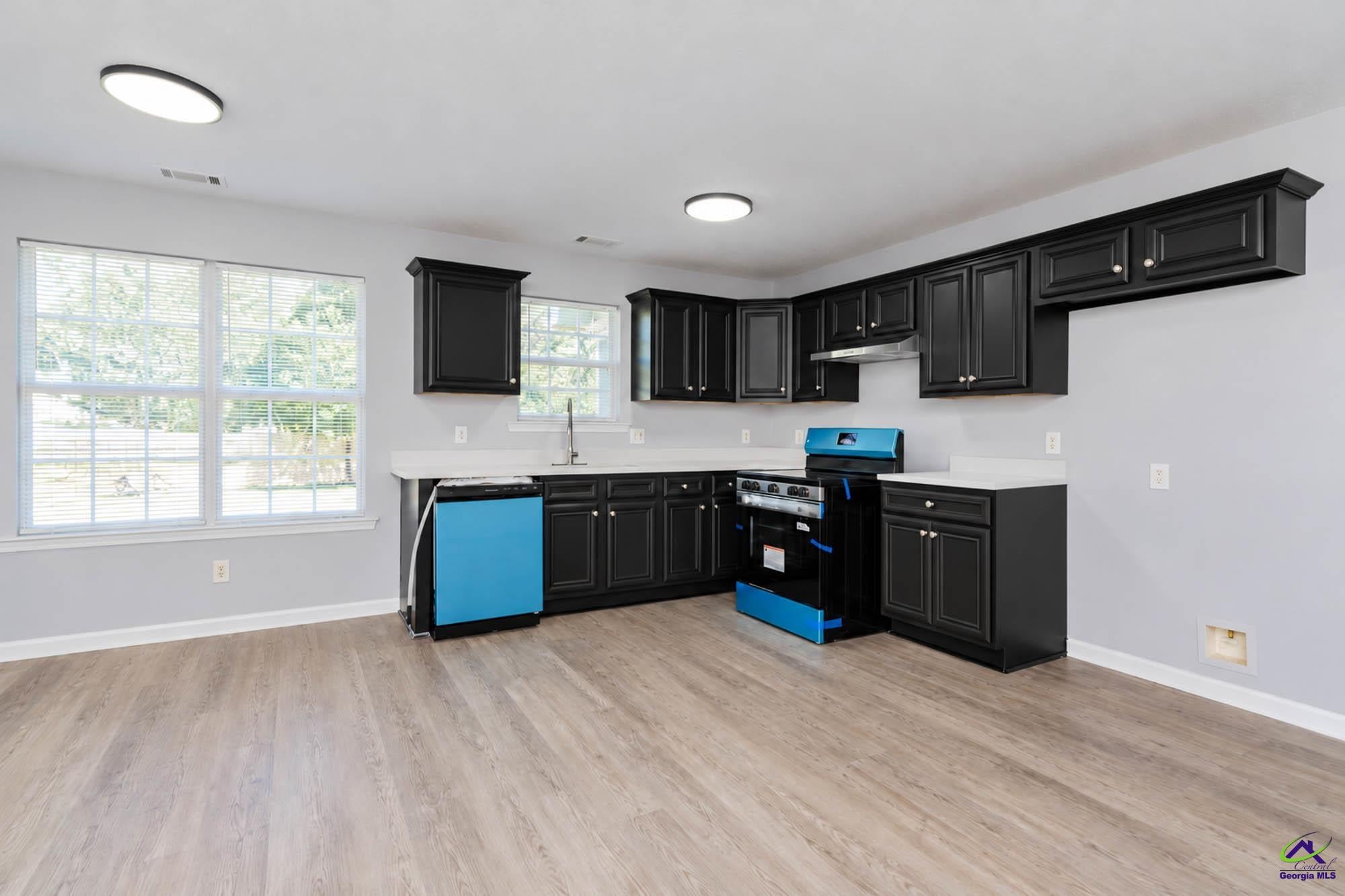 216 Laurel Woods Drive