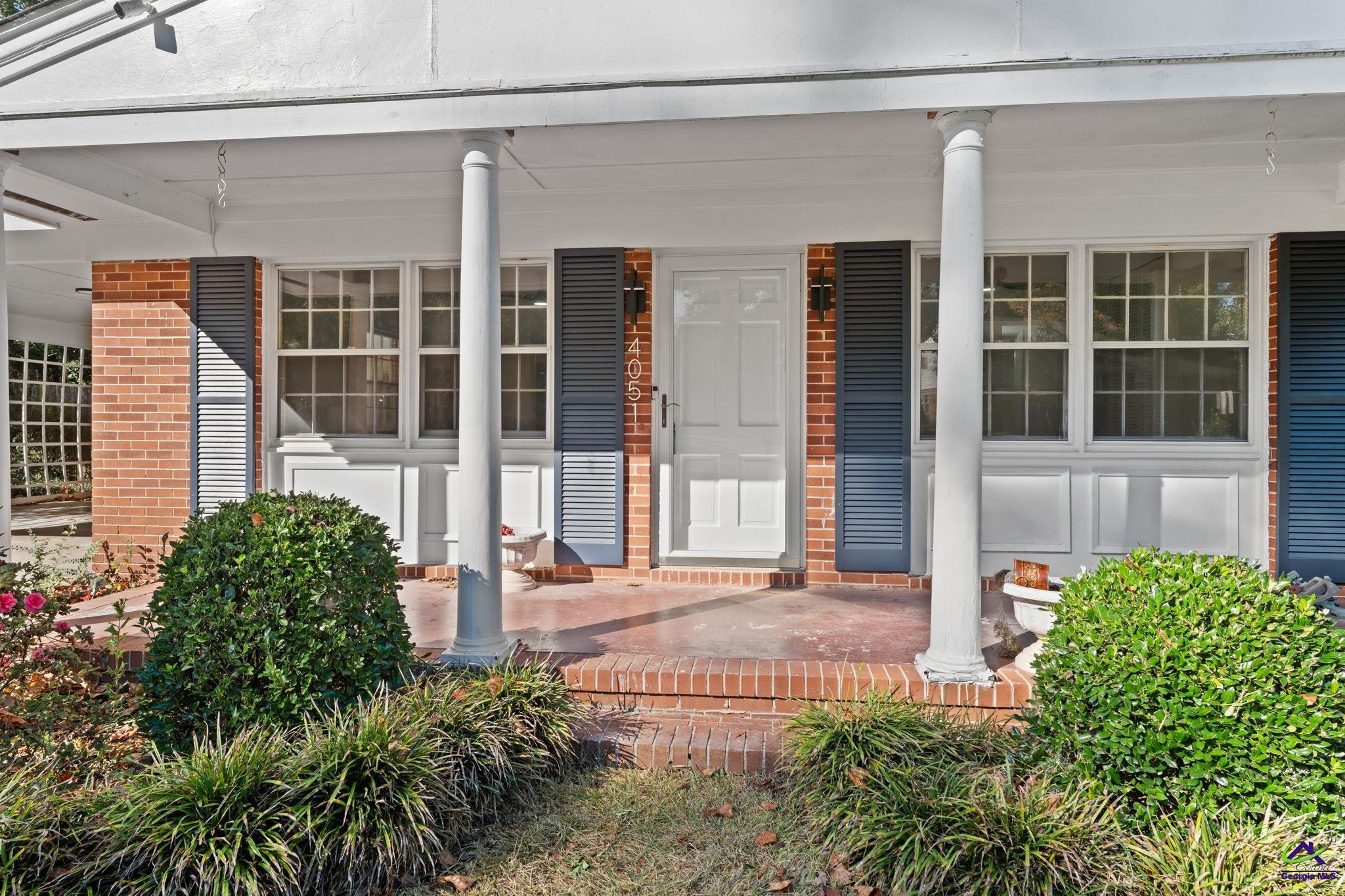 4051 Meadowbrook Drive