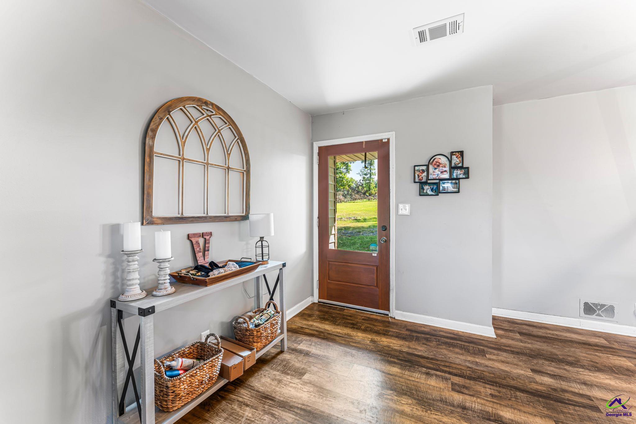 211 Allen Road