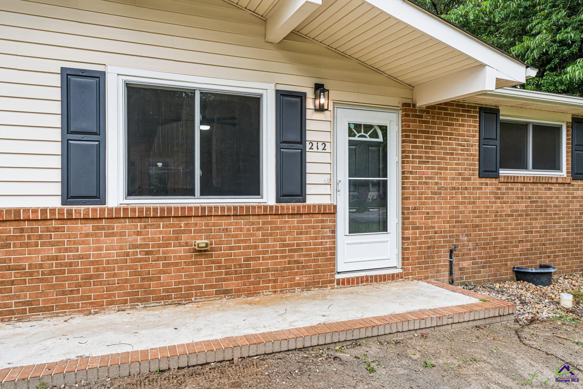 212 Palomino Lane