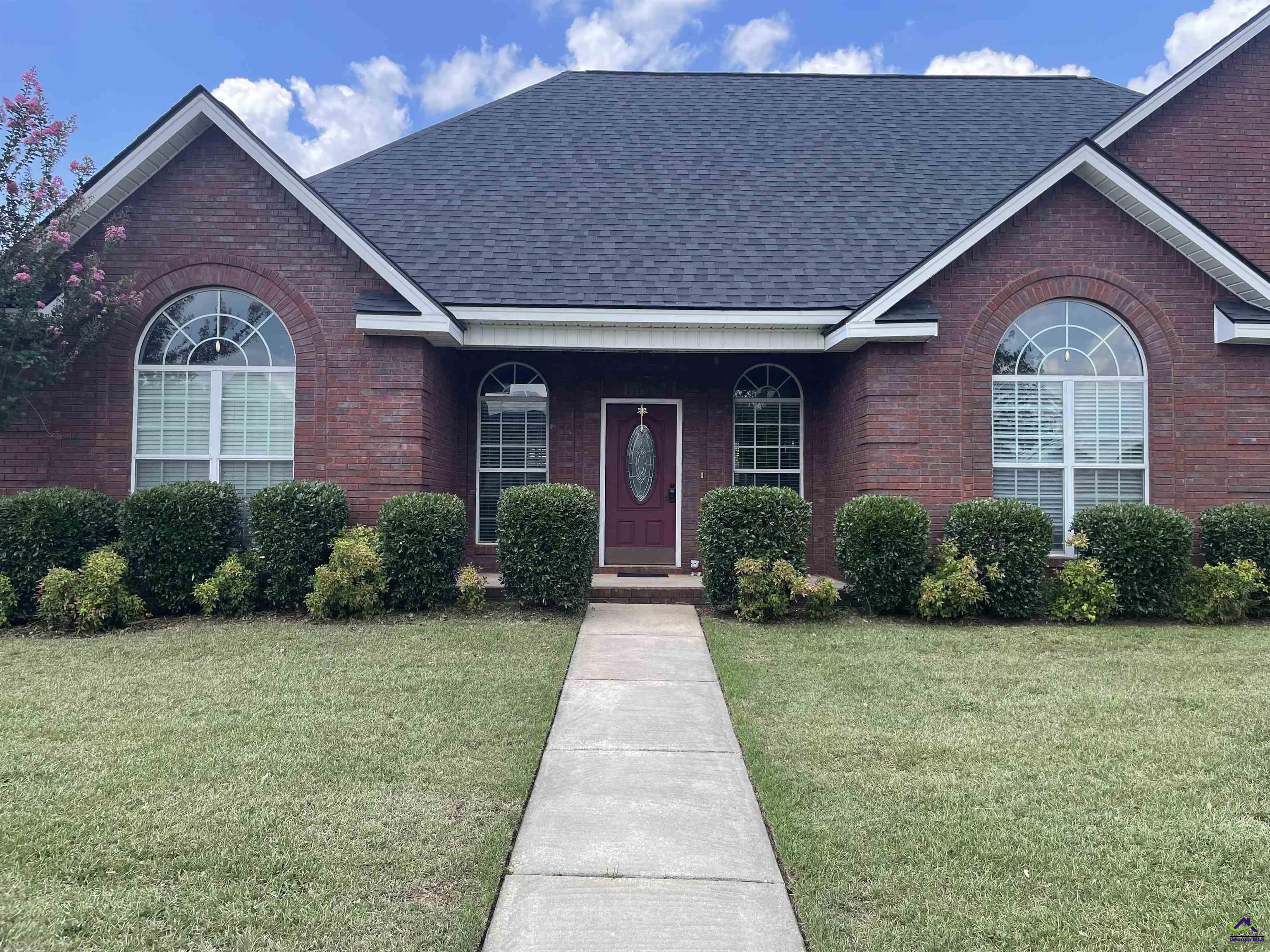 200 Sundowner Dr