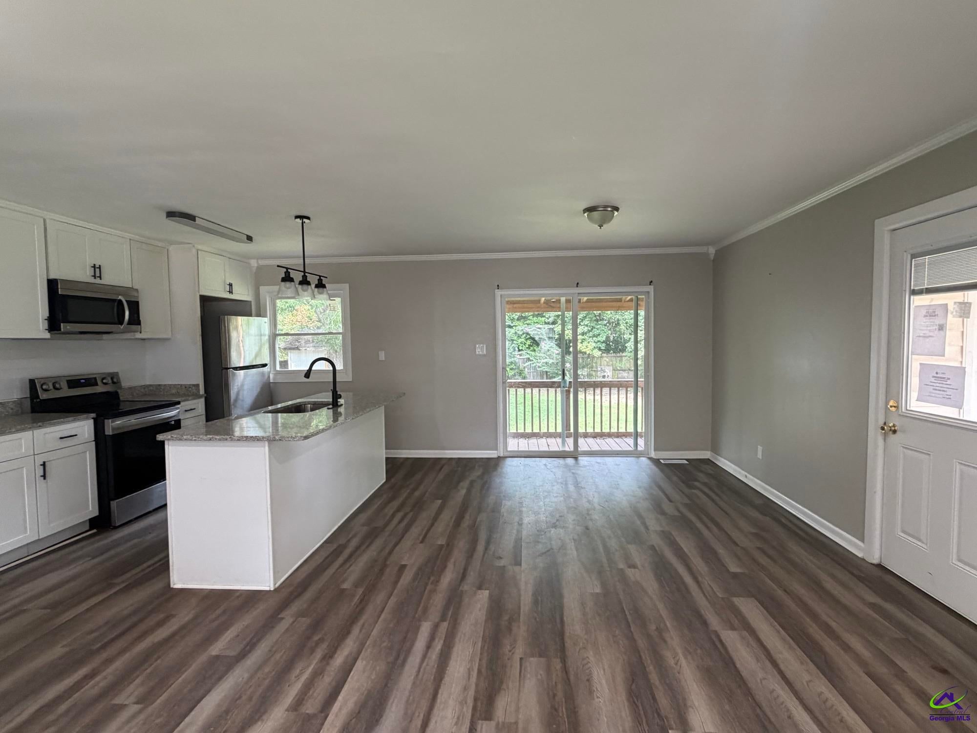 215 Sunnydale Drive