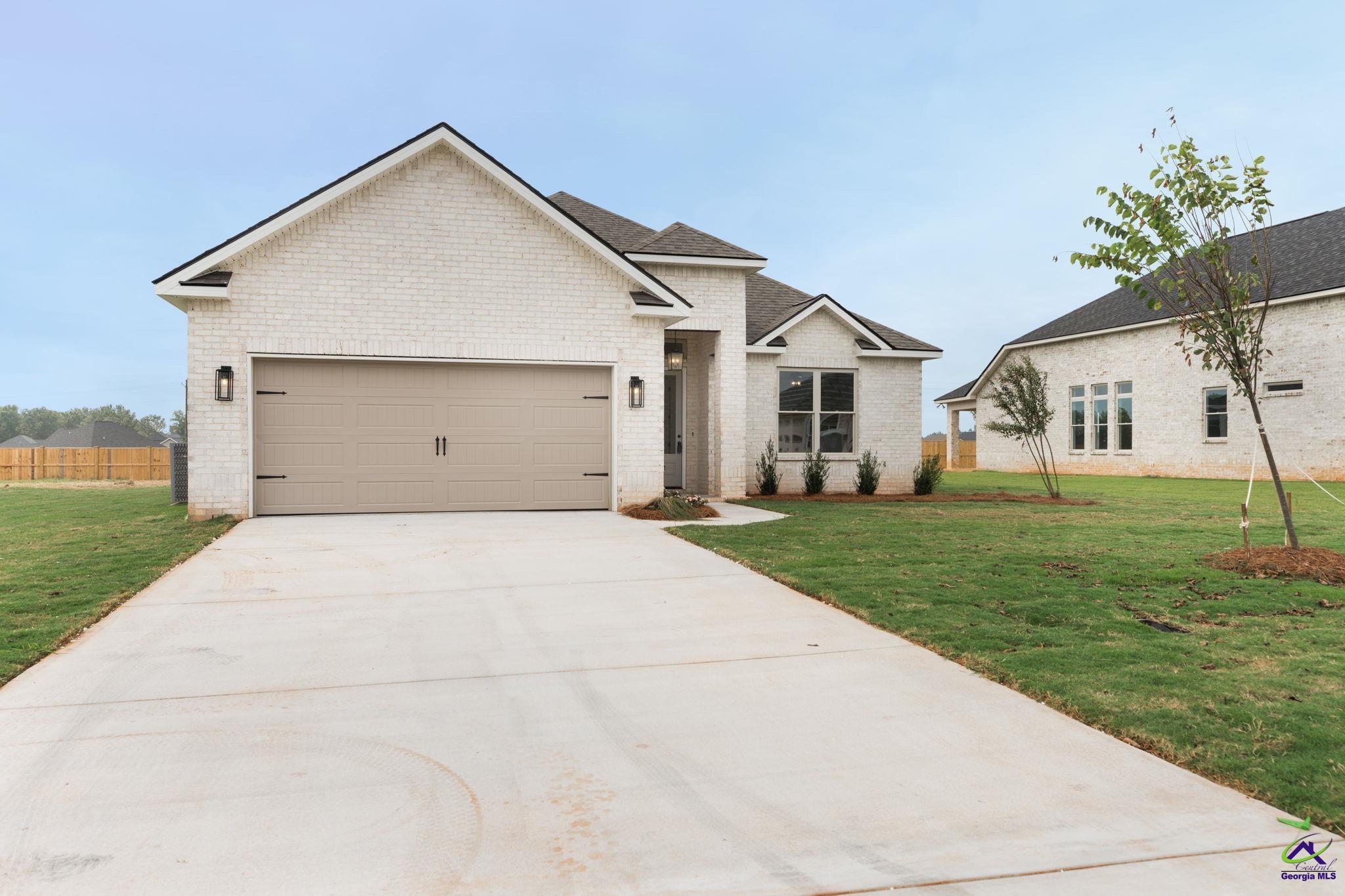 222 Farmland Circle