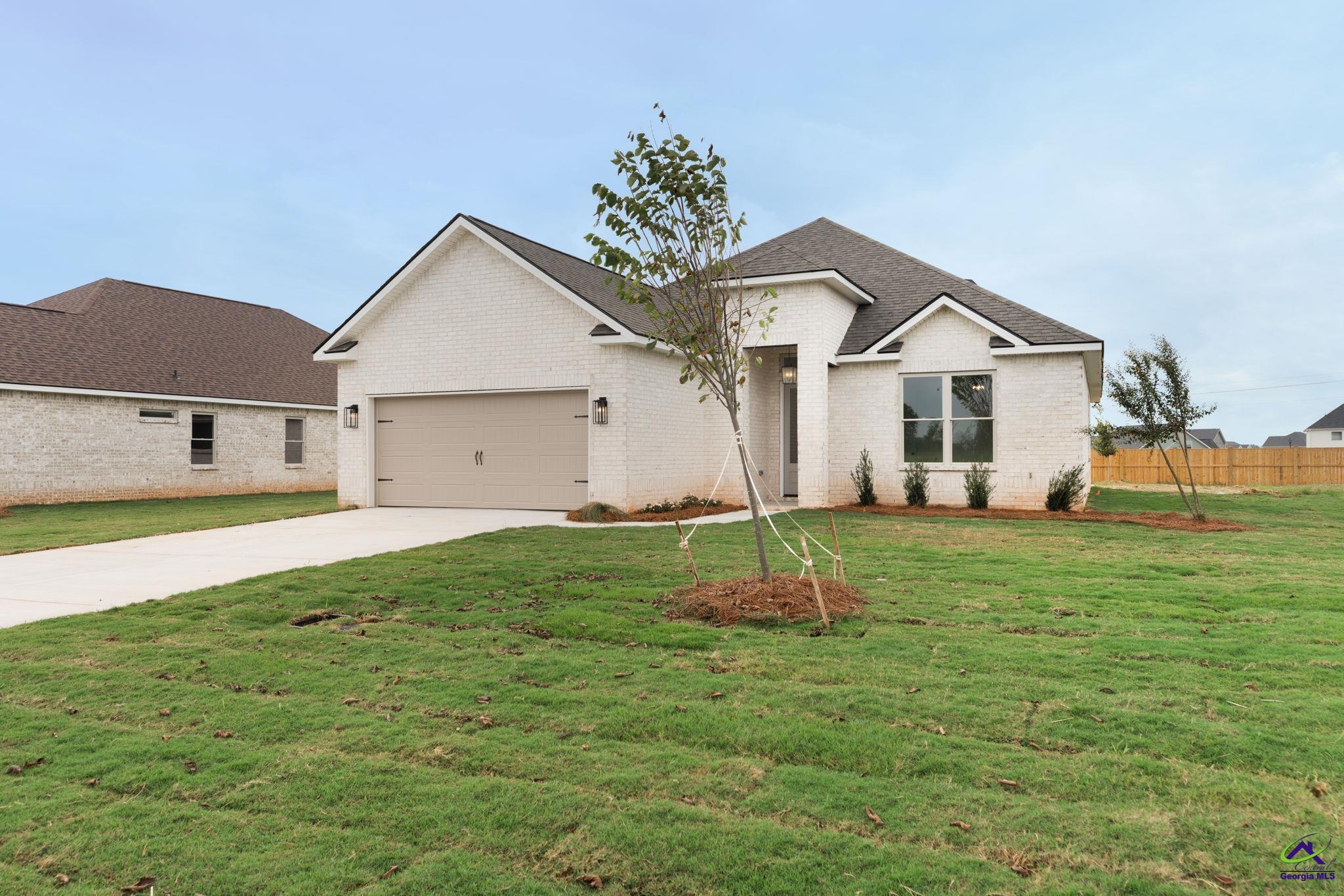 222 Farmland Circle