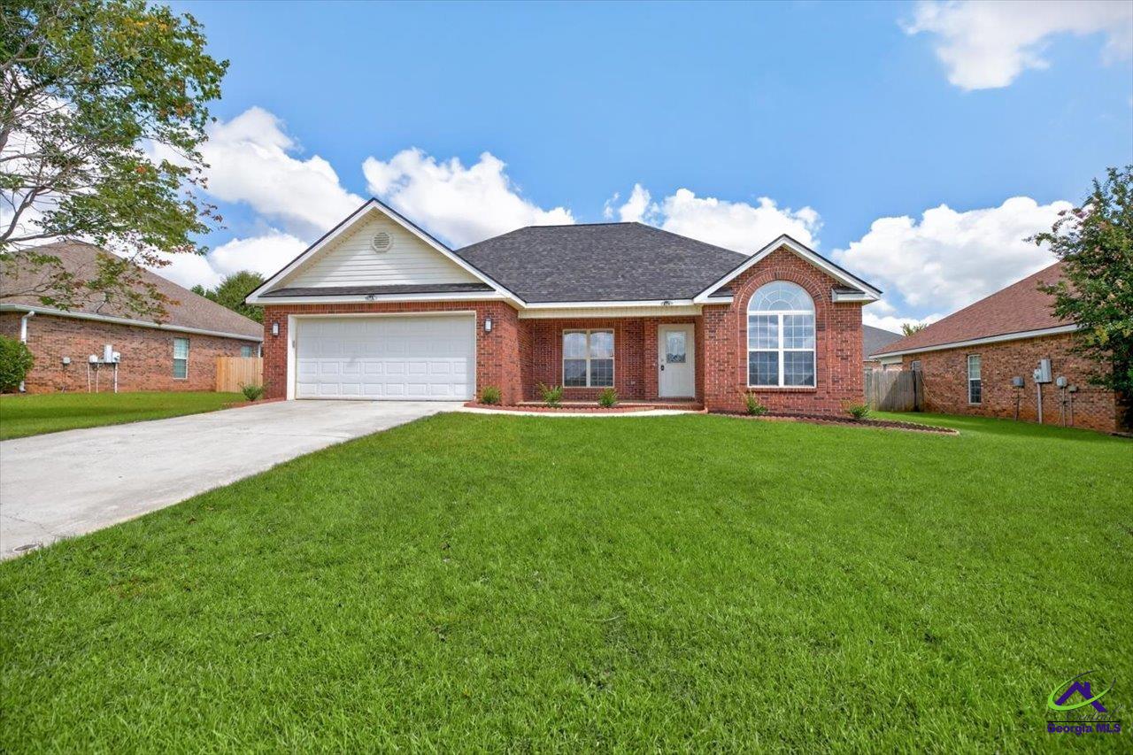 402 Sugarloaf Parkway
