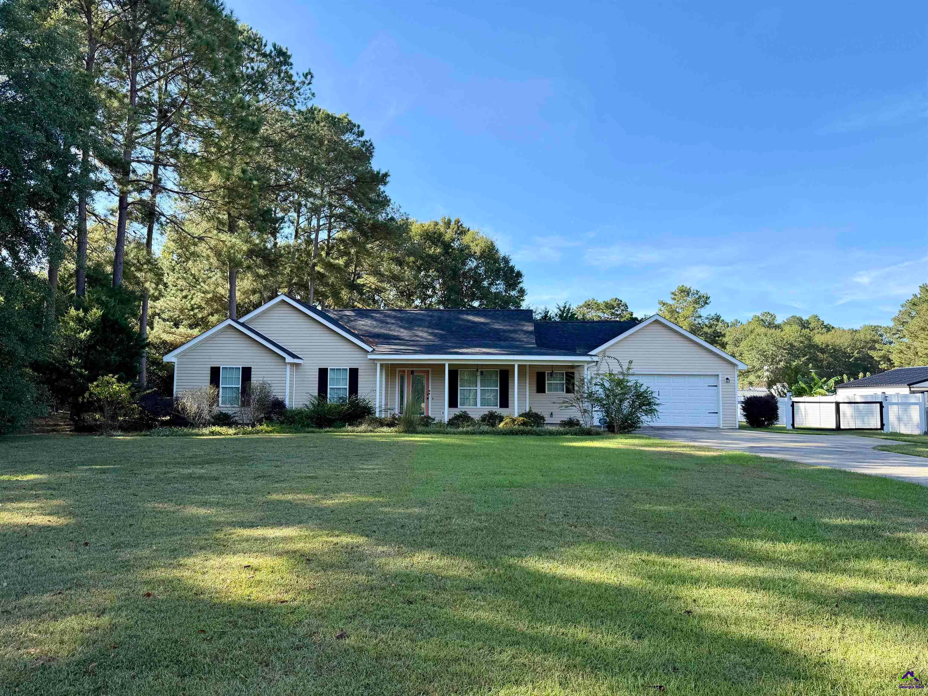 461 Columbus Highway