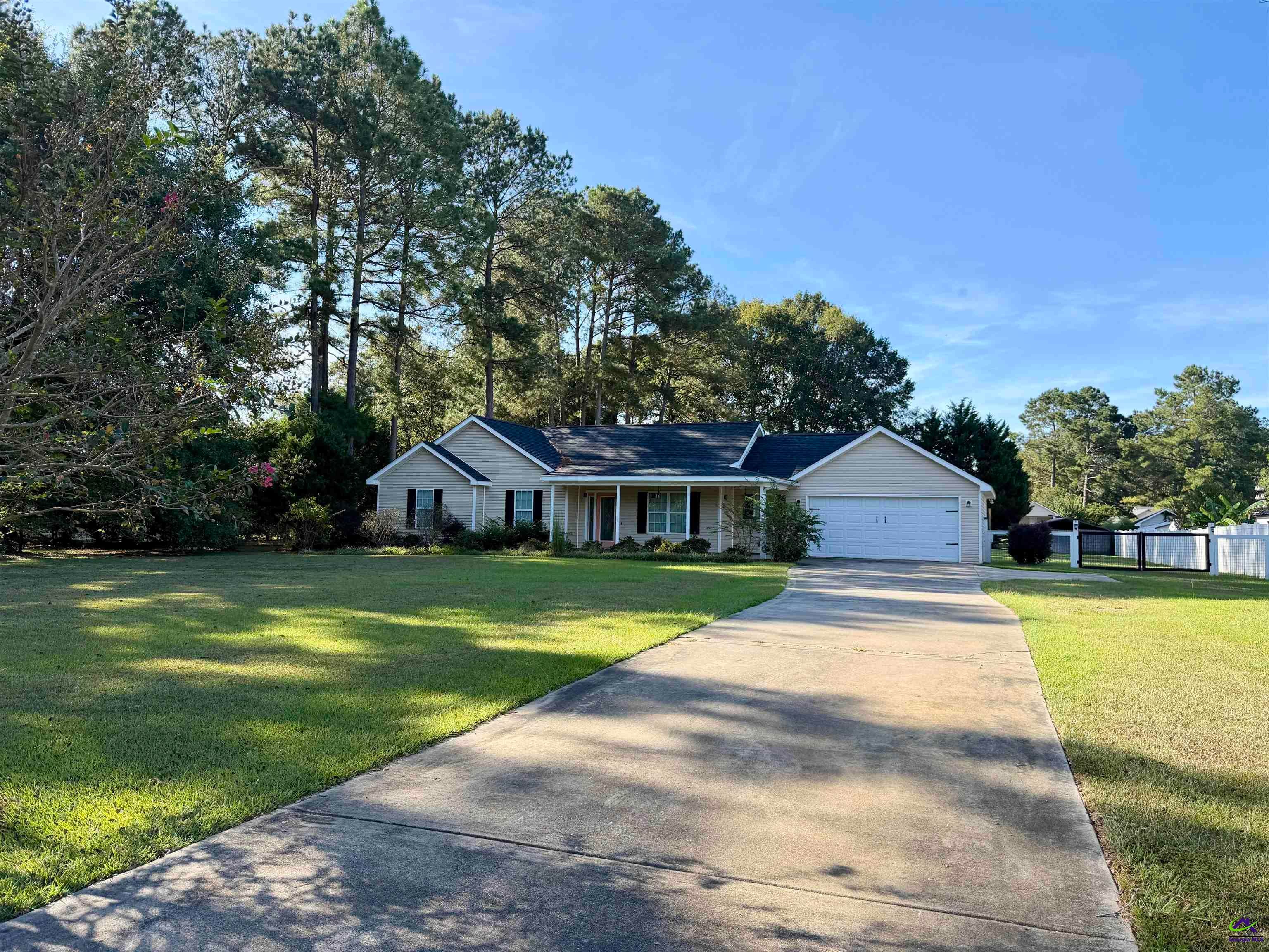 461 Columbus Highway