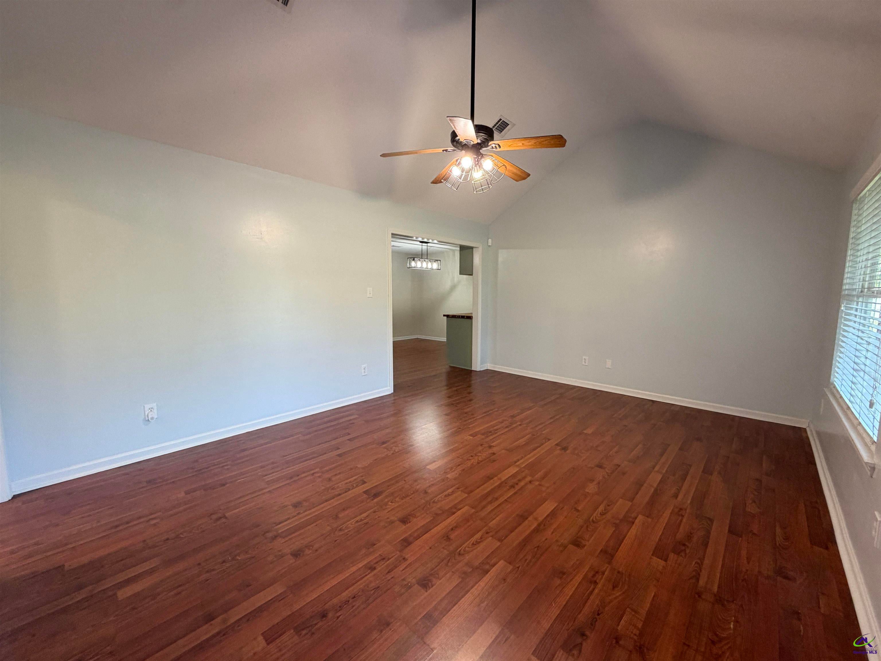 461 Columbus Highway