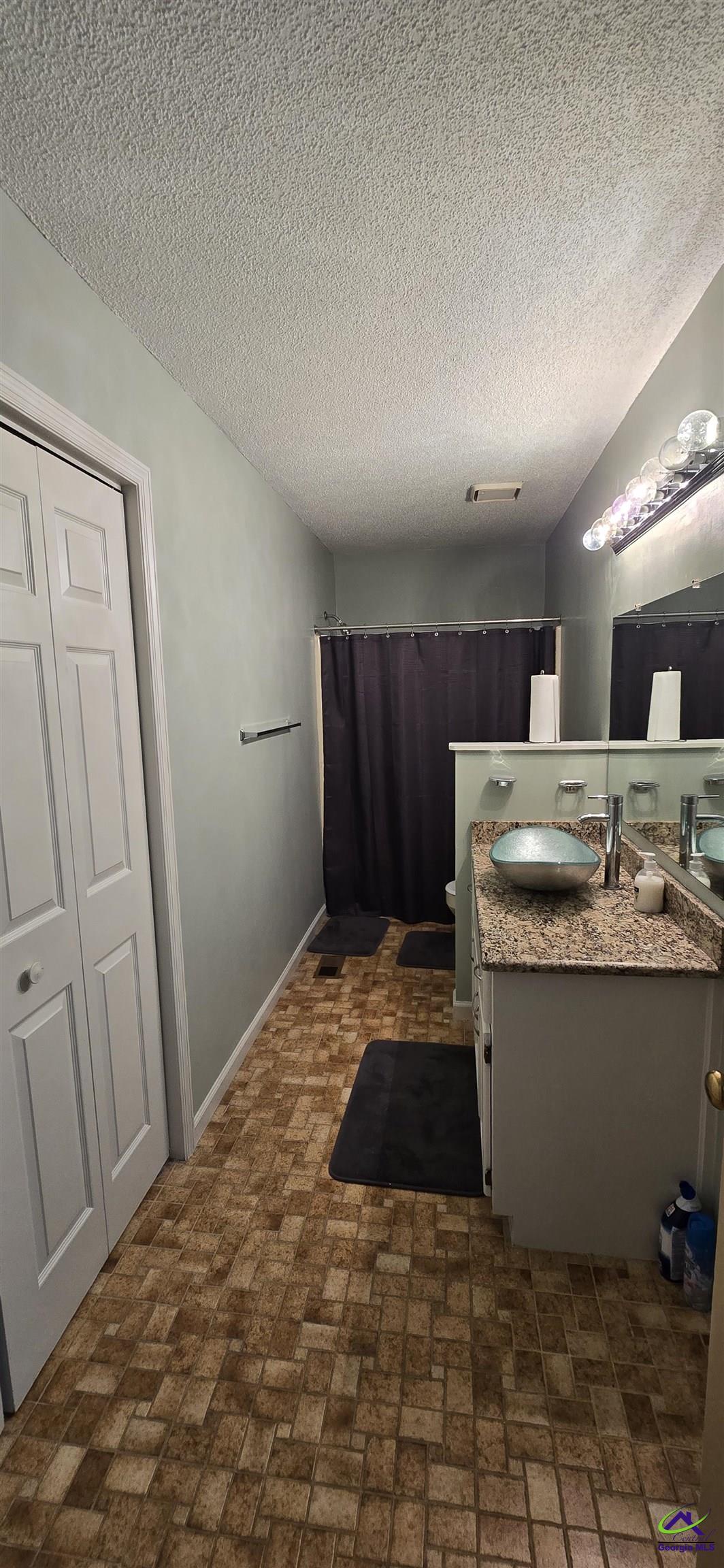 4032` WINDING WAY Court