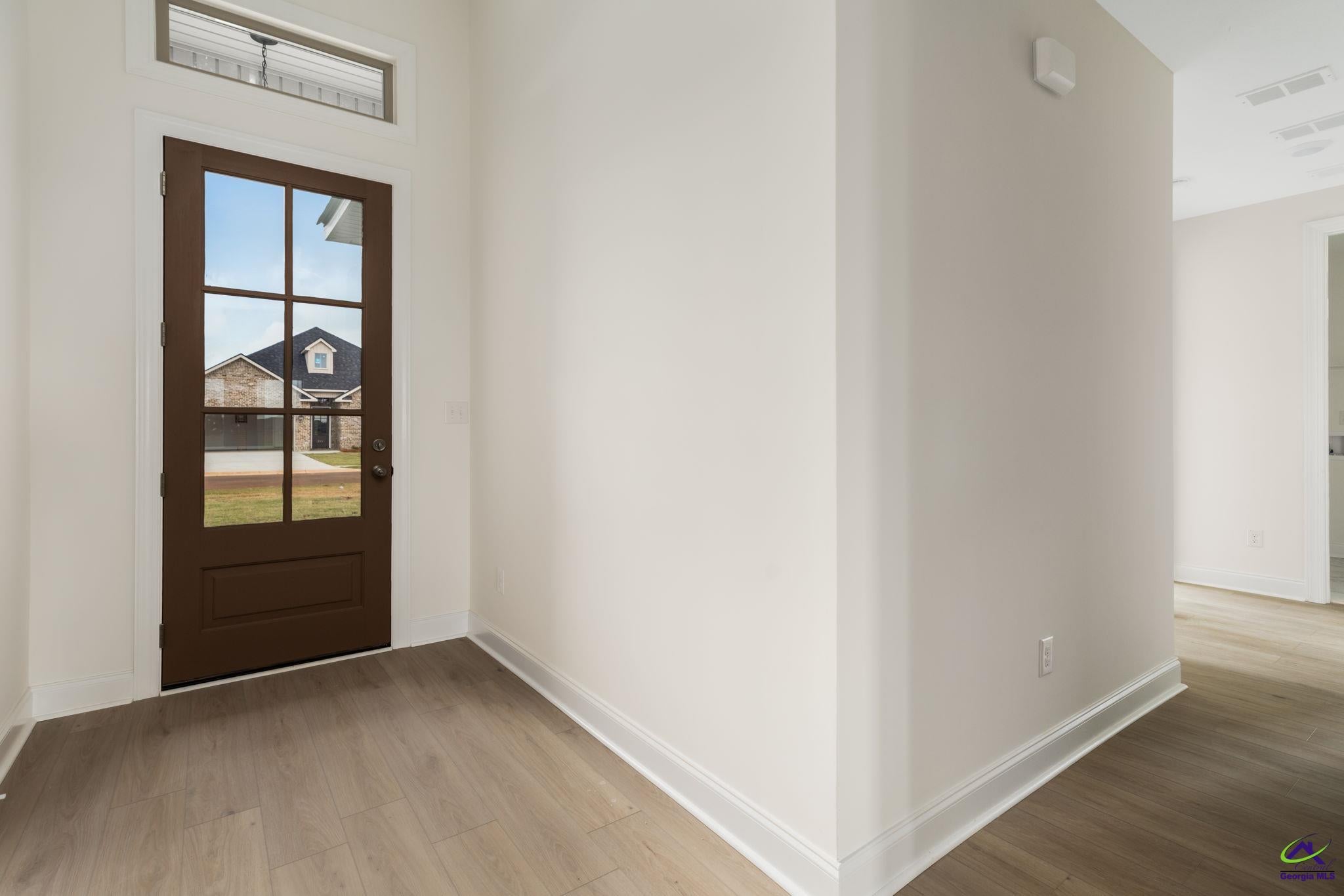 210 Farmland Circle