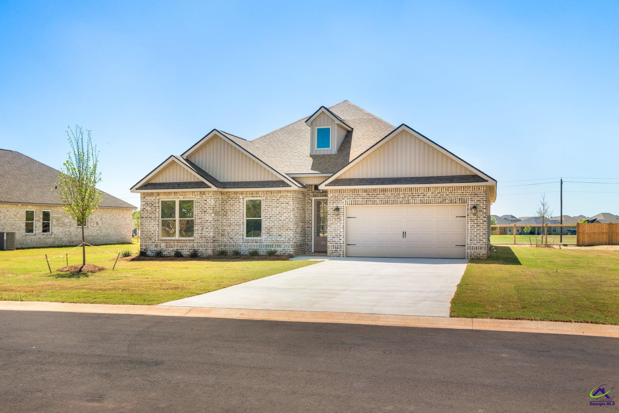 210 Farmland Circle