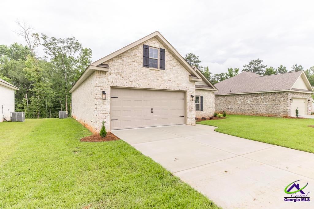 514 Bristleleaf Path