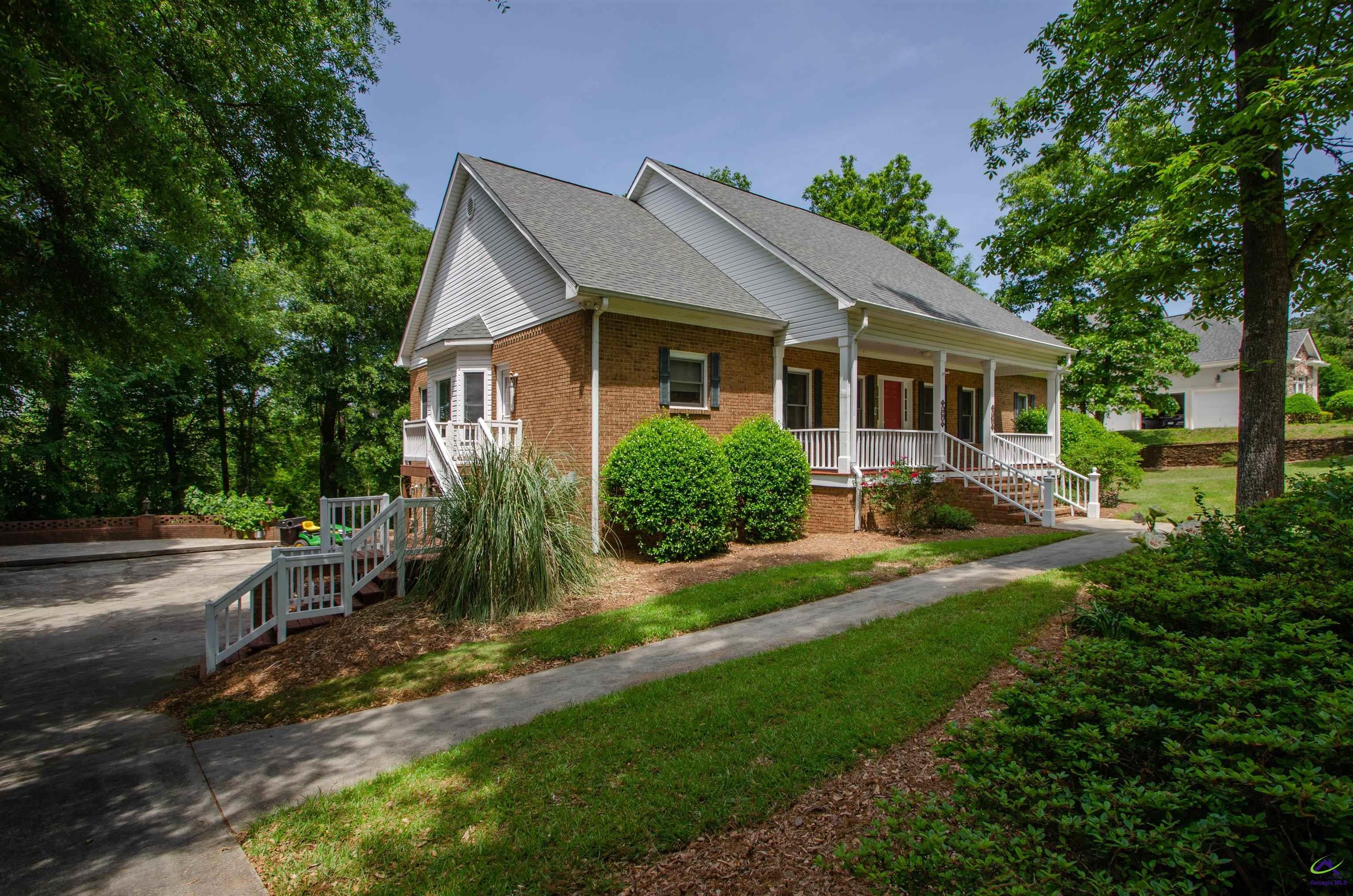 110 Holly Drive