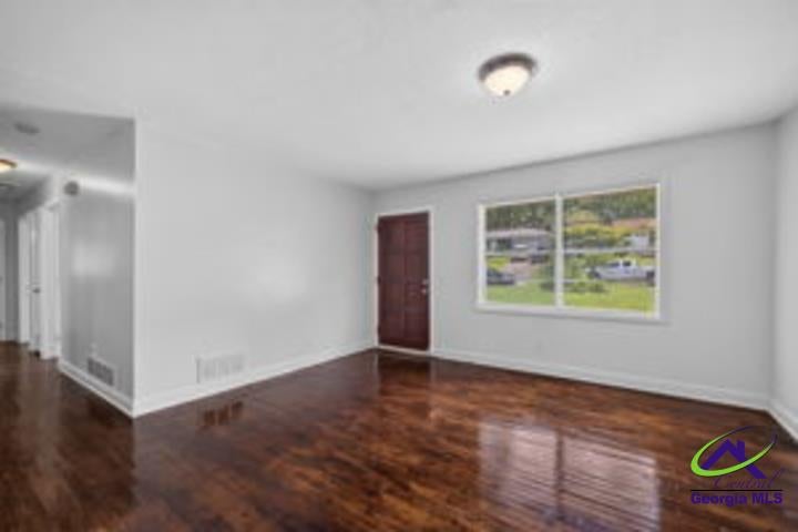899 E Glochester Circle