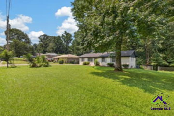 899 E Glochester Circle